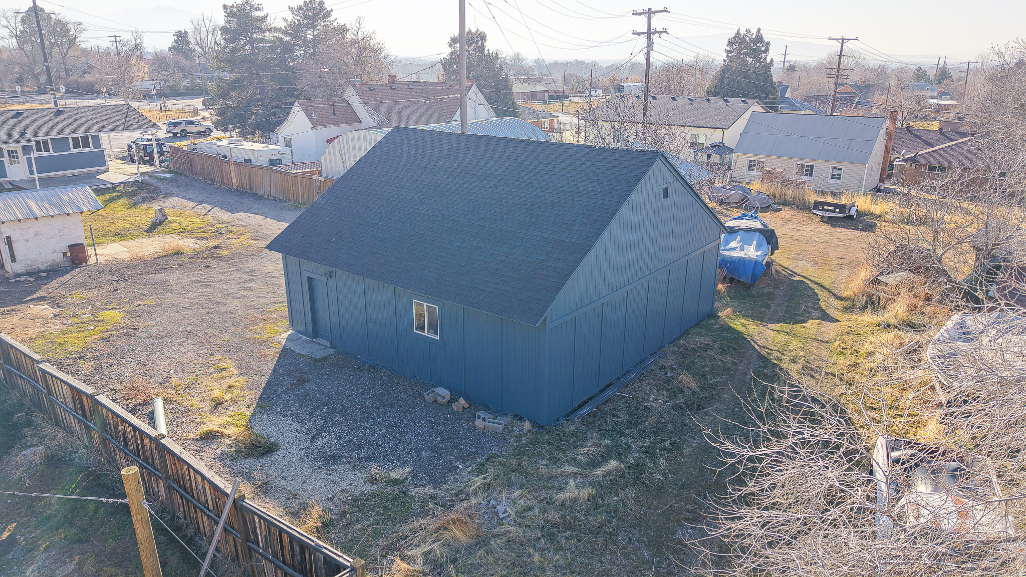 main property photo 25