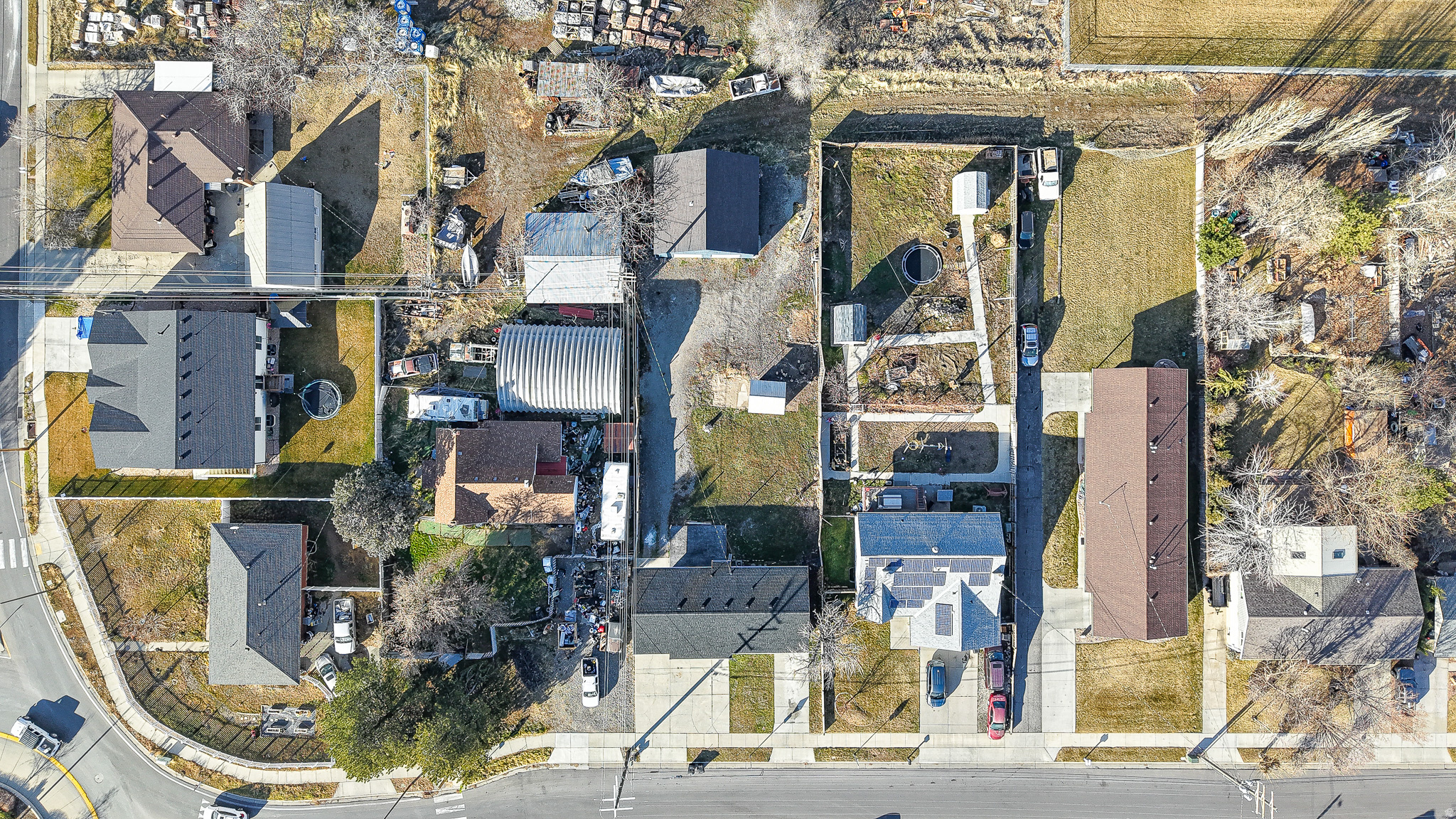 main property photo 31