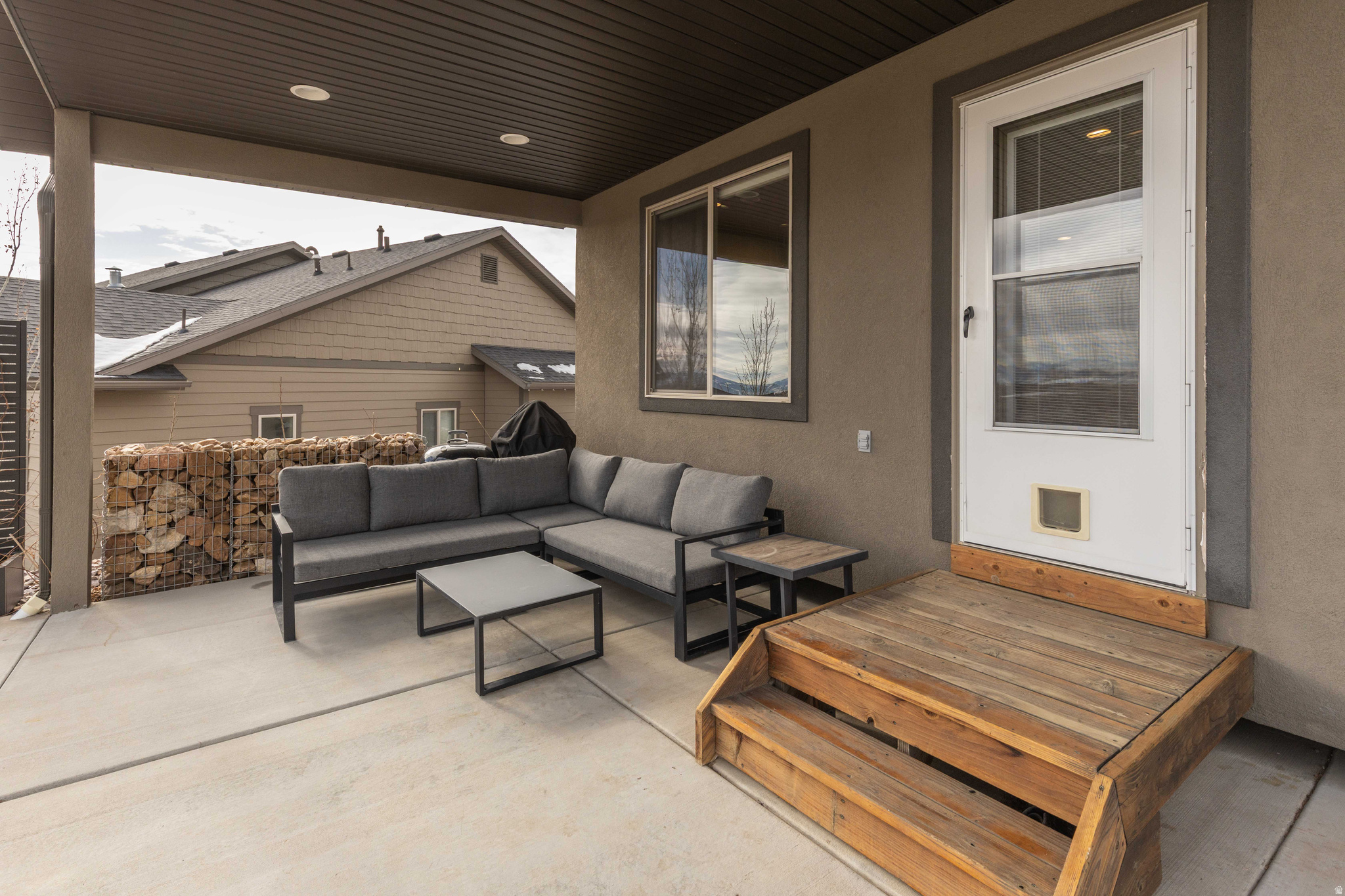 main property photo 39