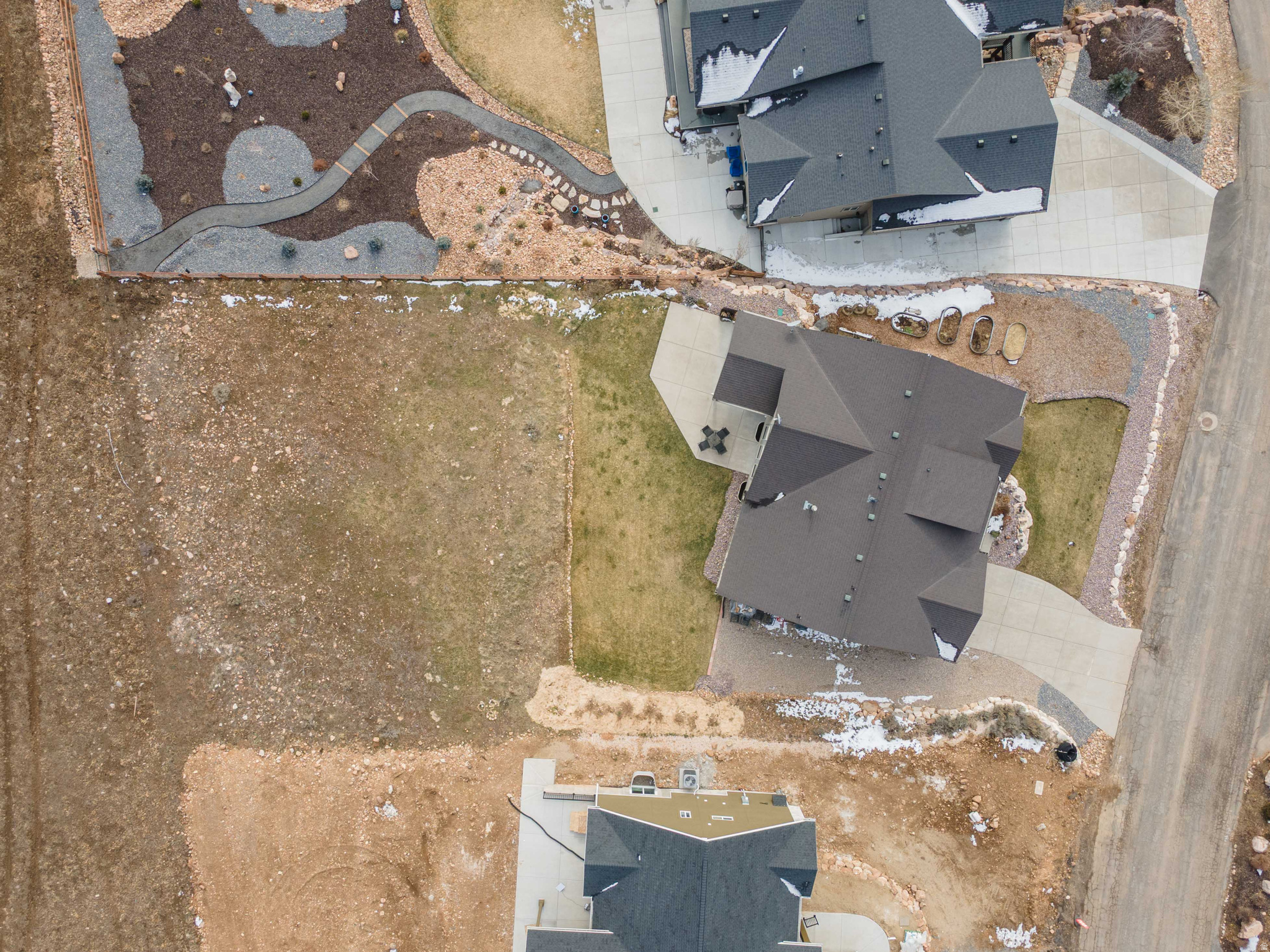 main property photo 44