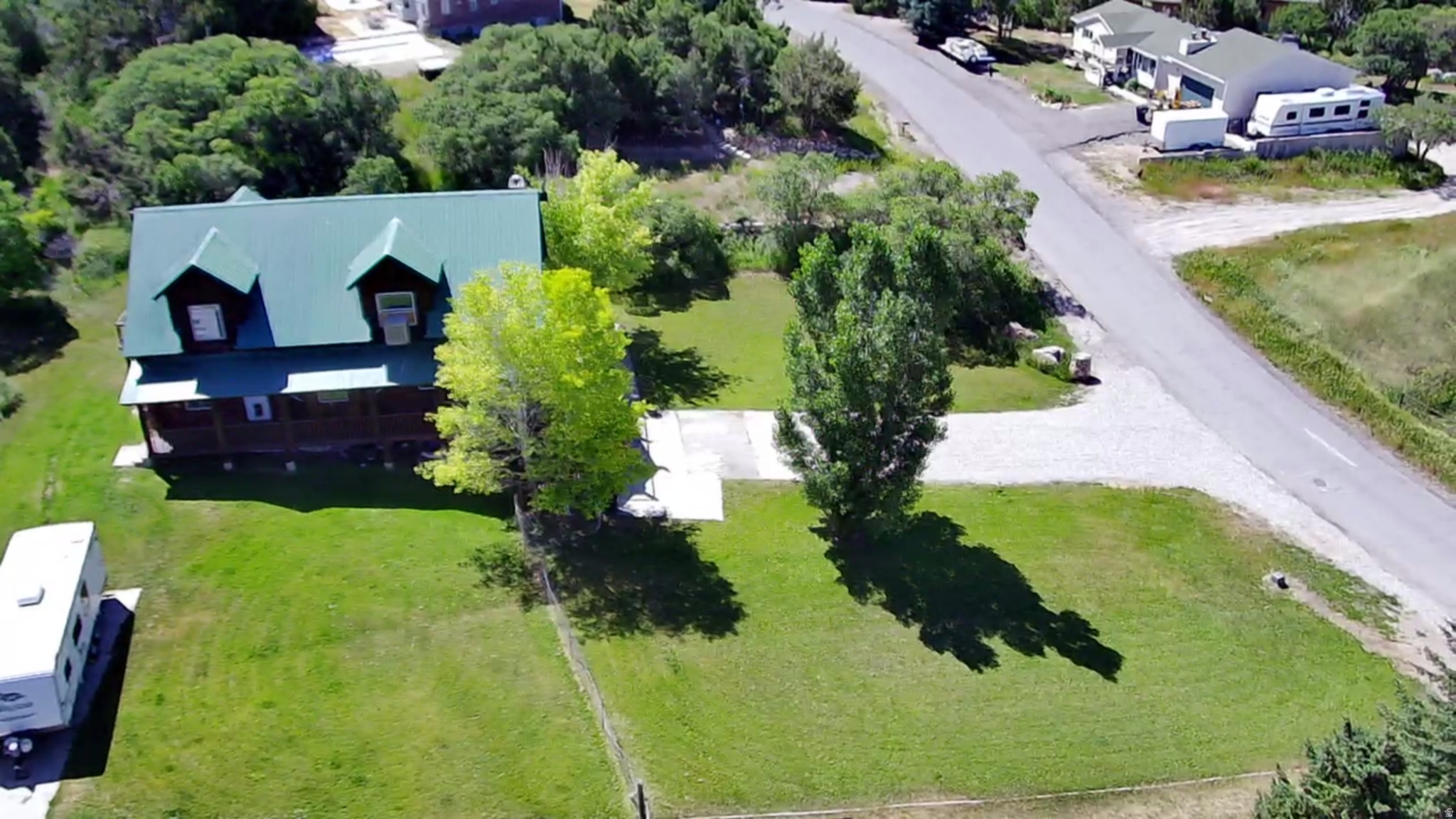 main property photo 13