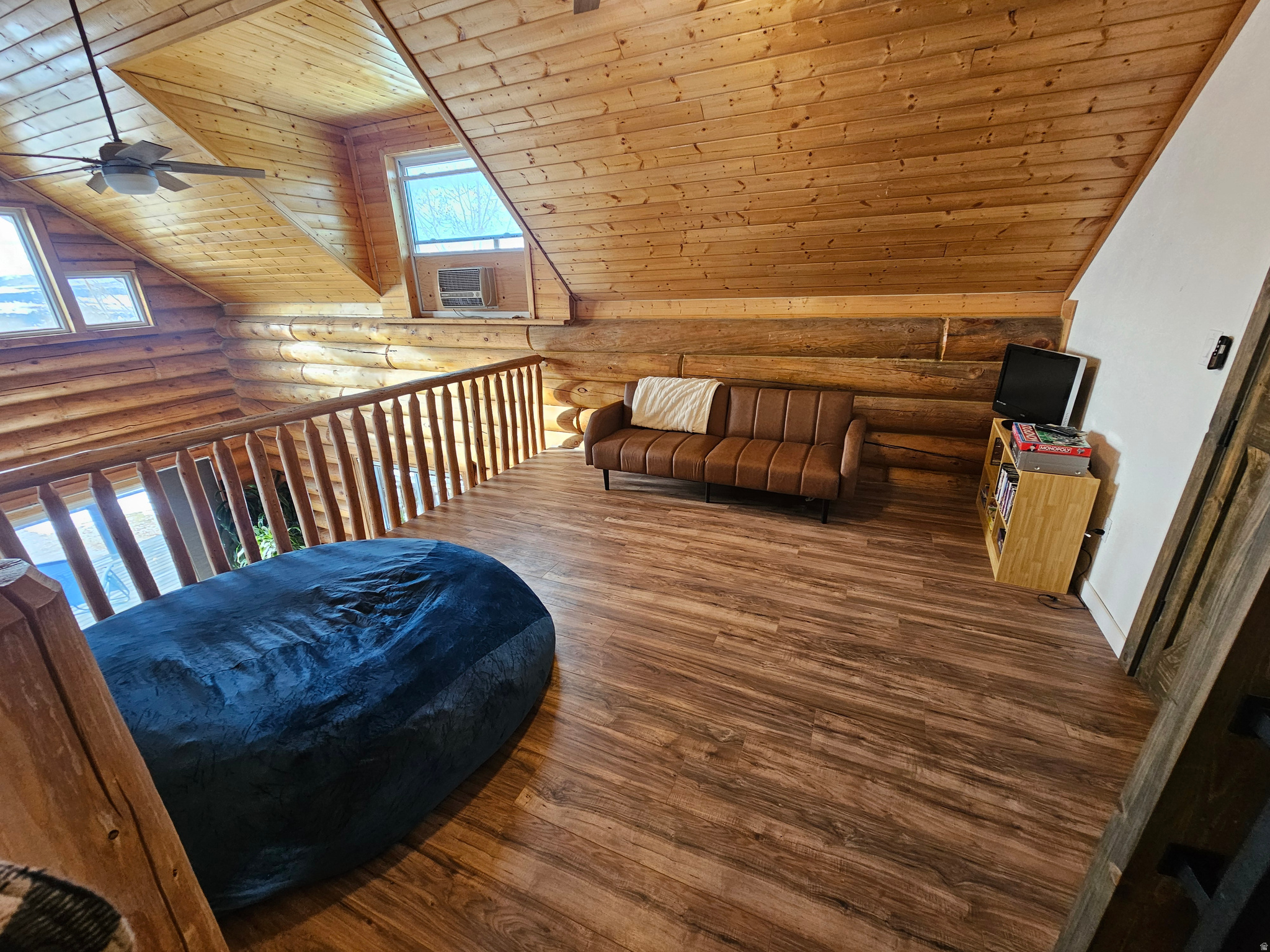 main property photo 35
