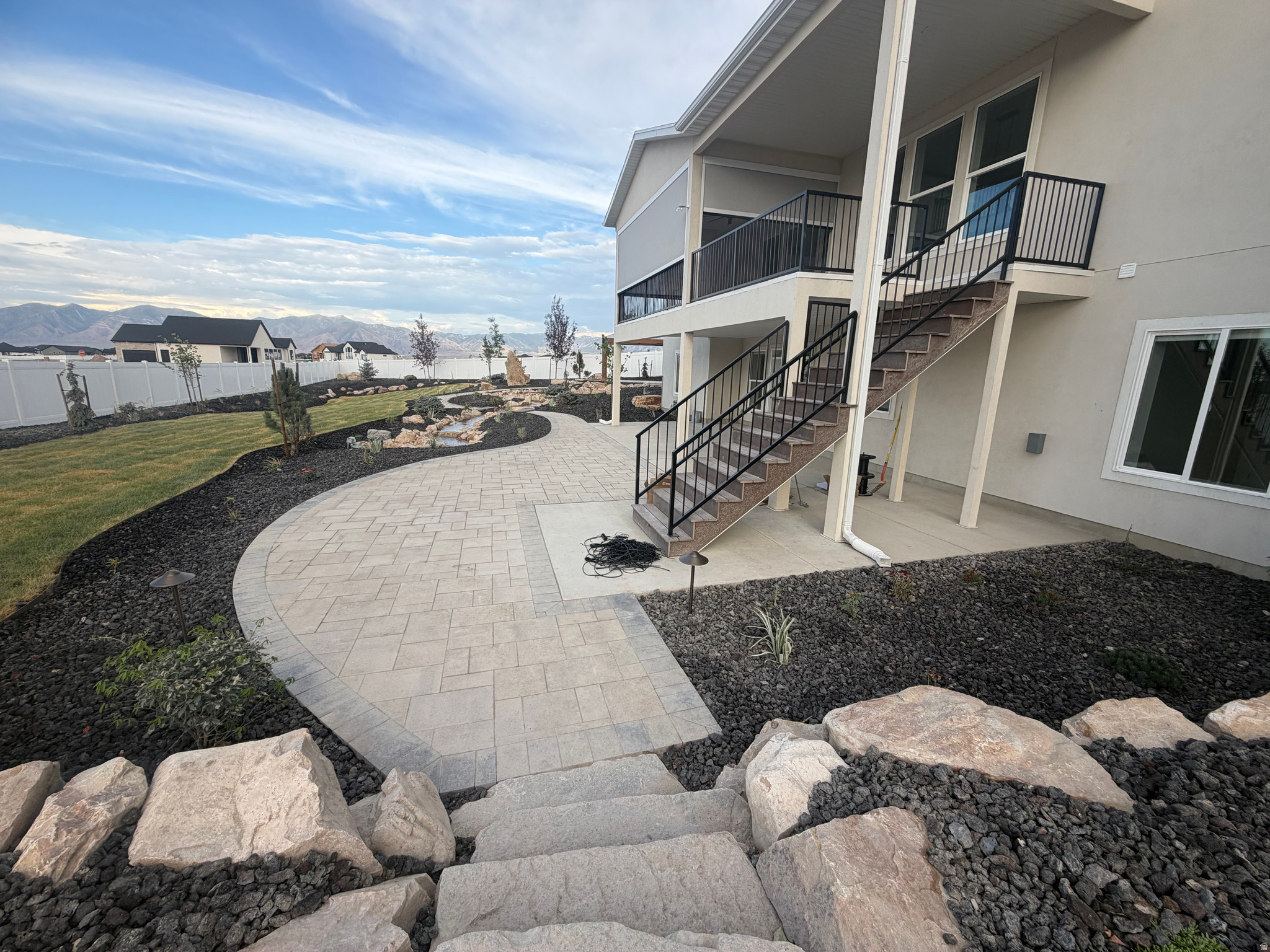 main property photo 50