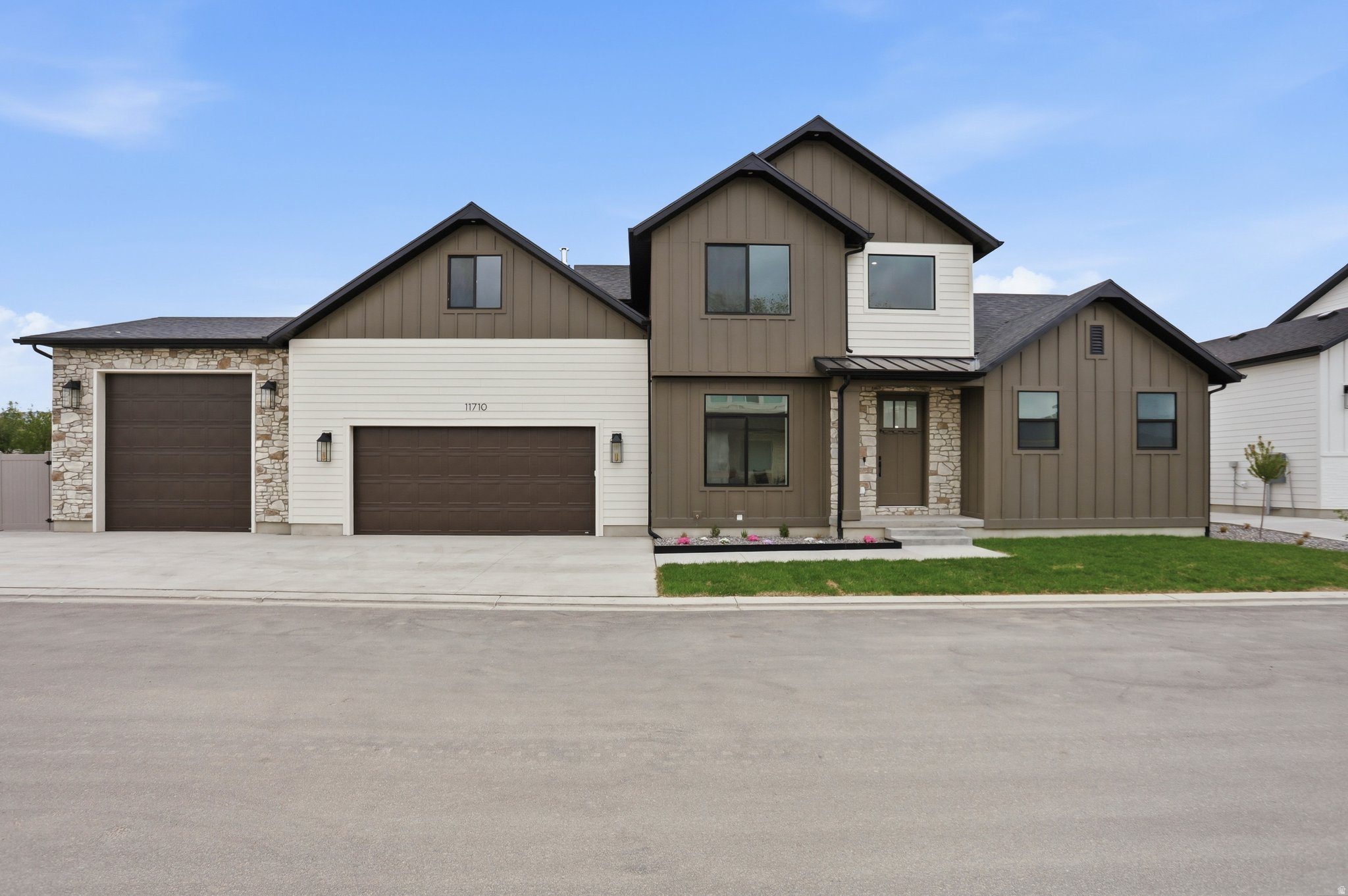 main property photo 56