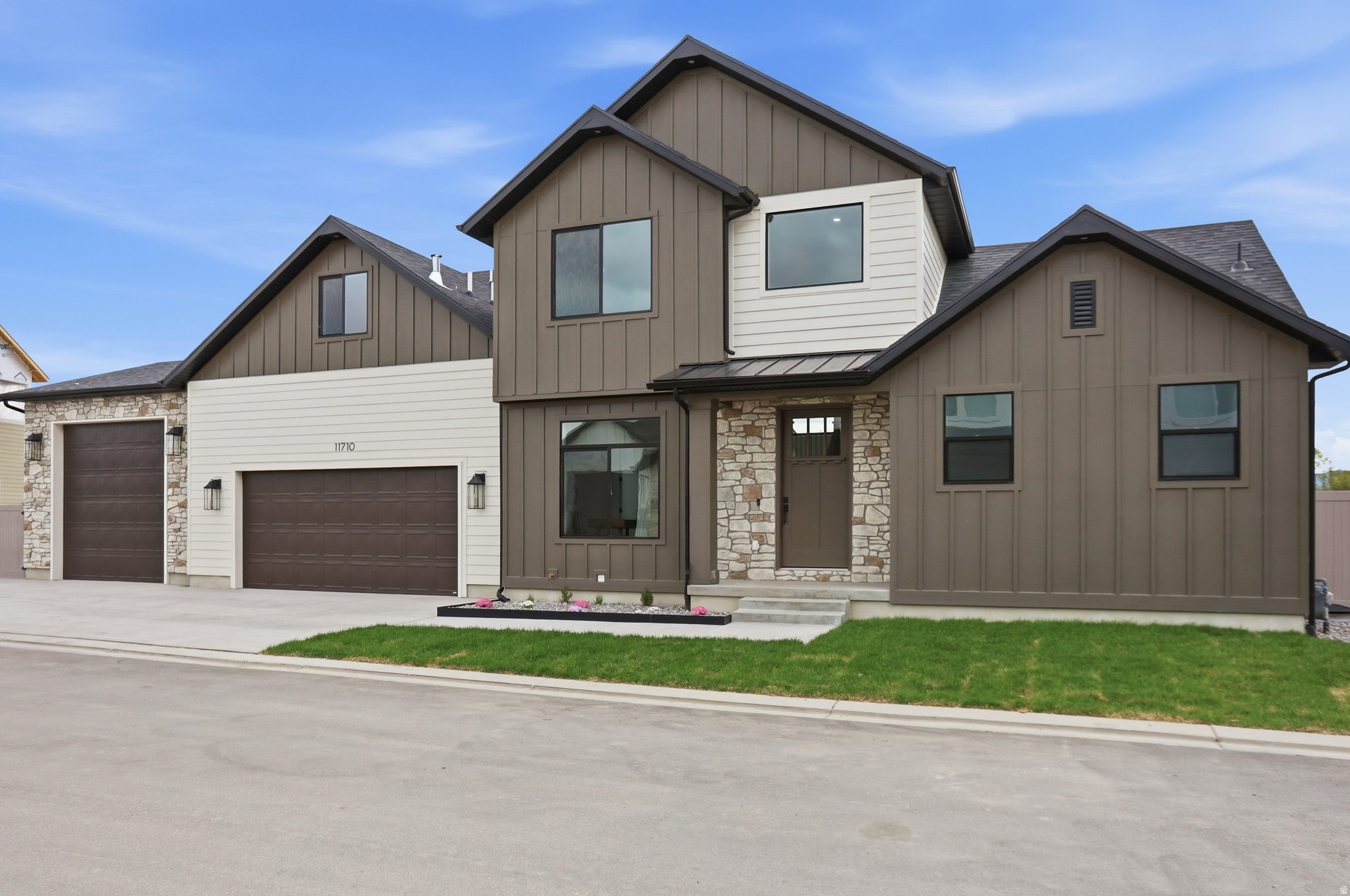 main property photo 57