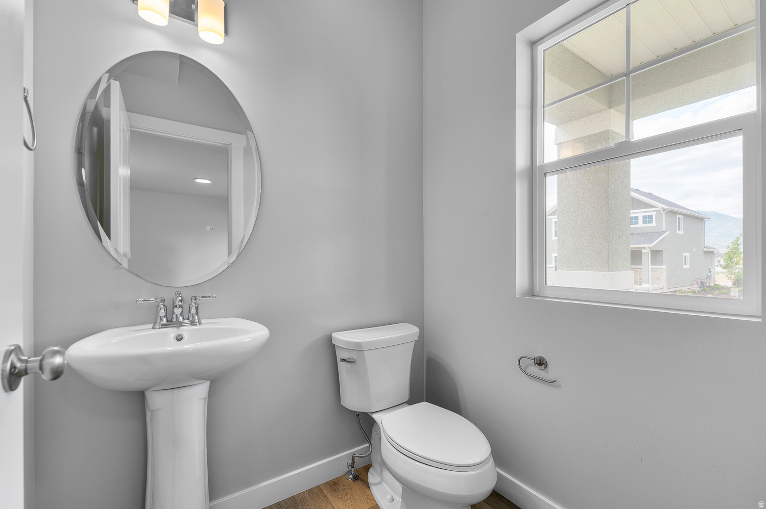main property photo 4