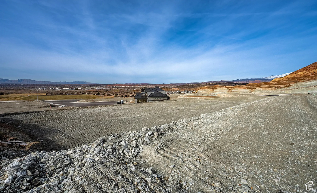 main property photo 8