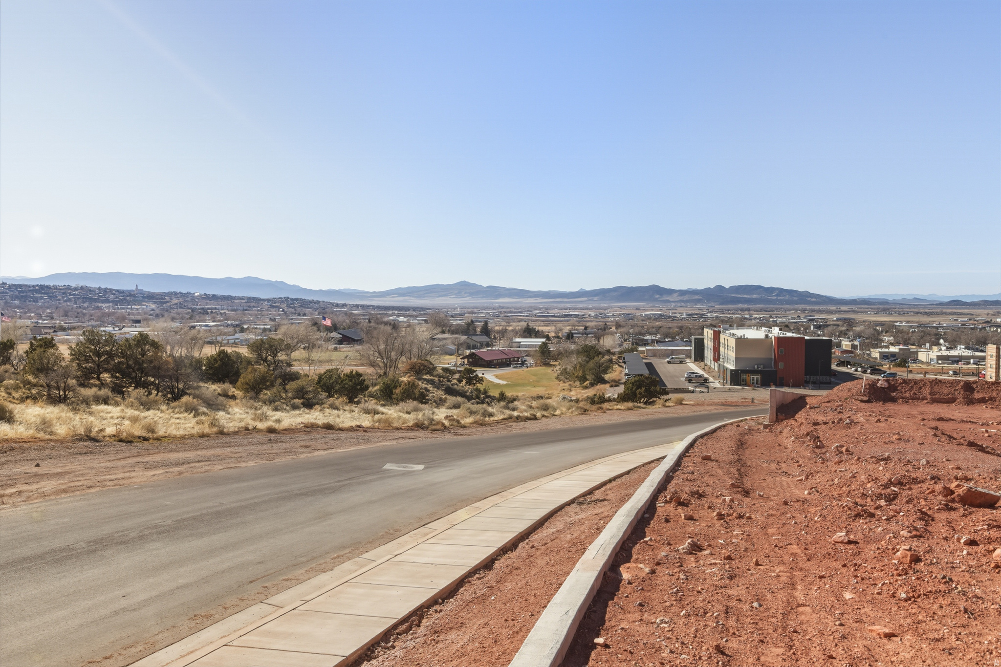 main property photo 44