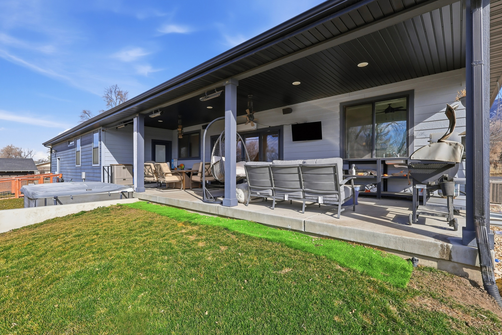 main property photo 31