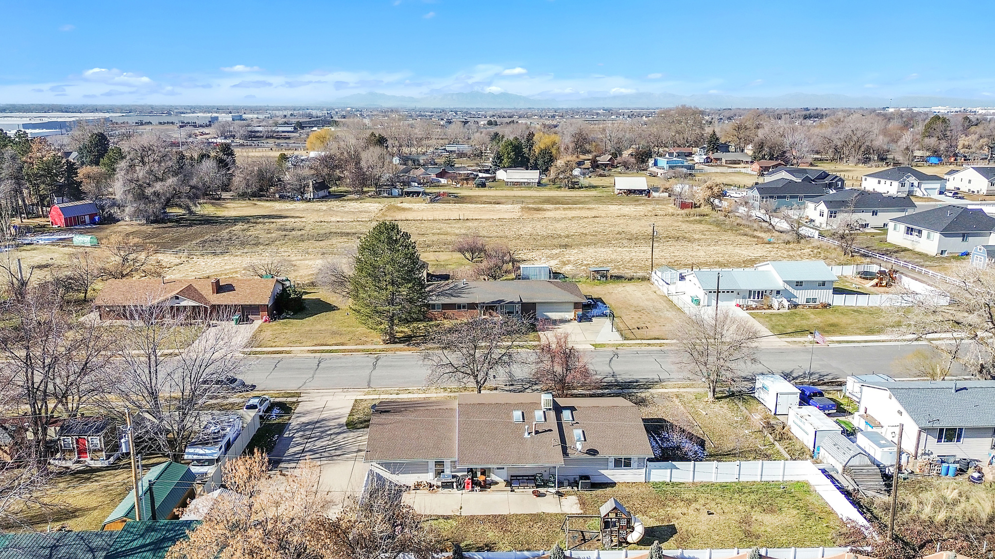 main property photo 29