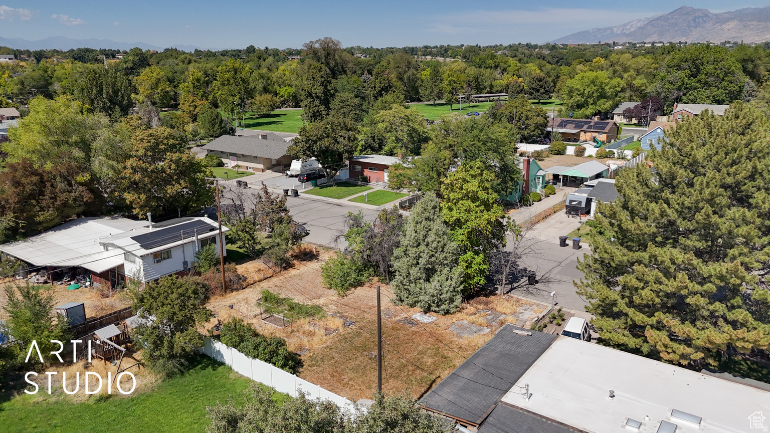 main property photo 7