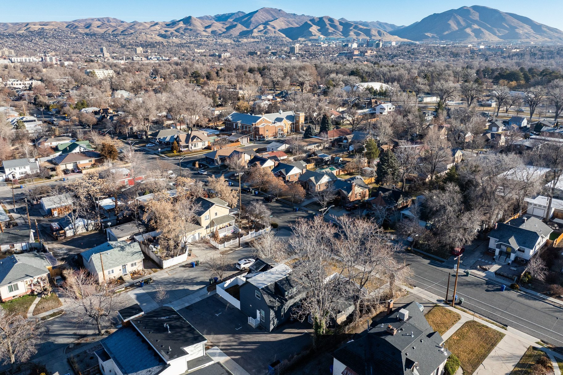 main property photo 27