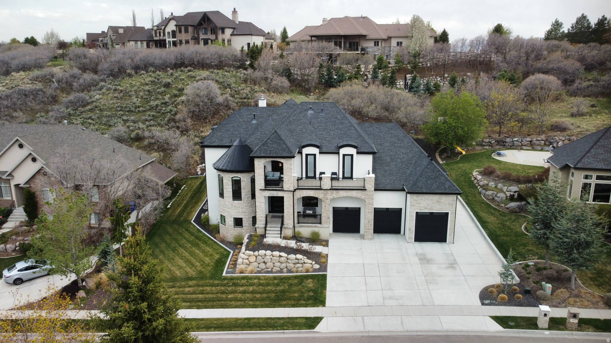 main property photo 21