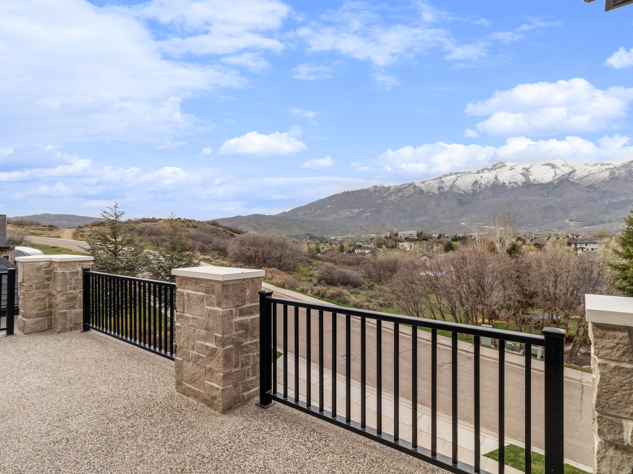 main property photo 28