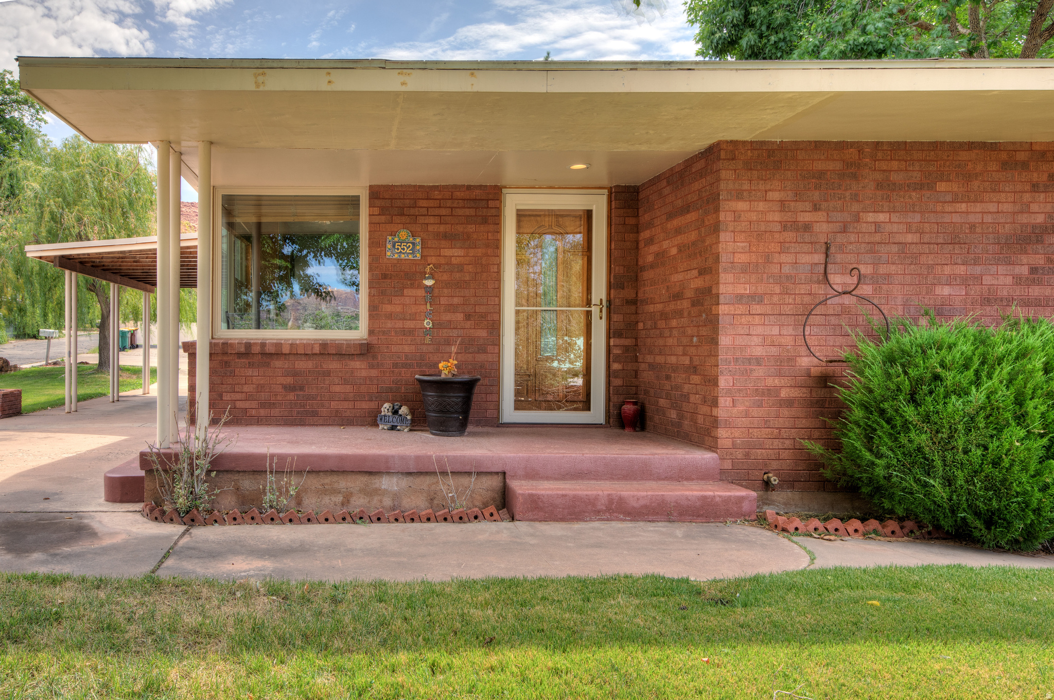 main property photo 40