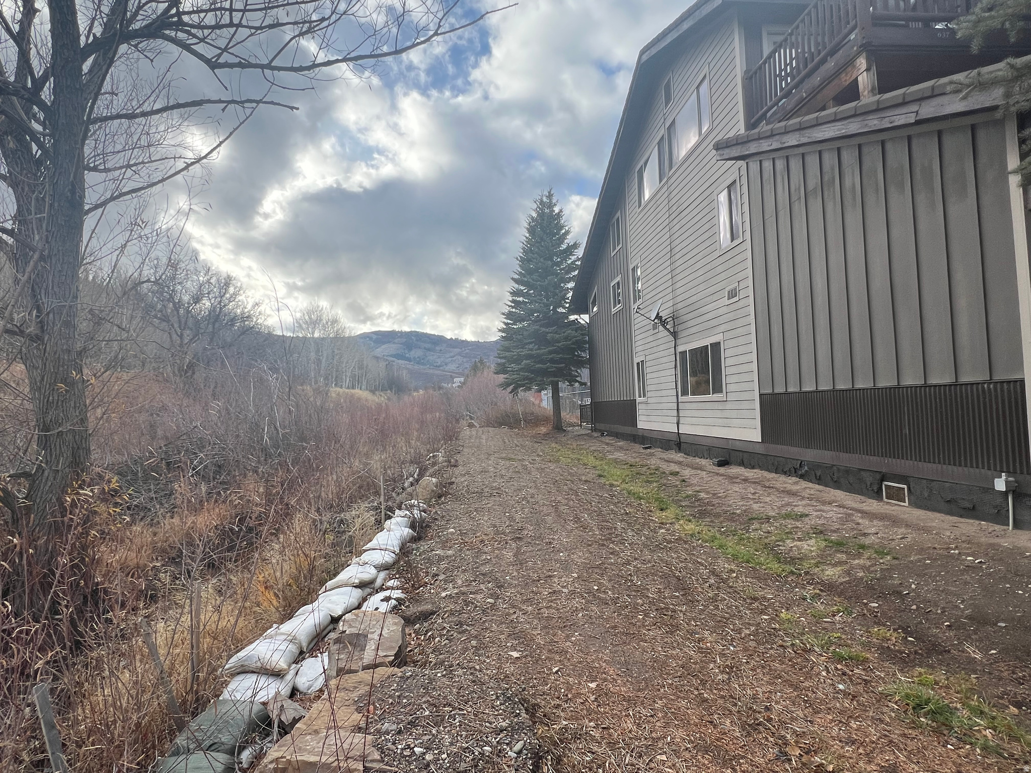 main property photo 14