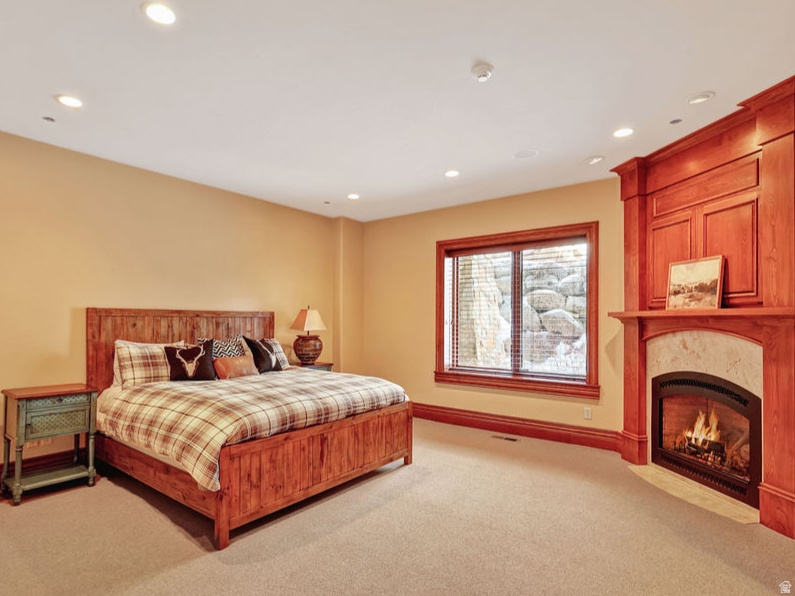 main property photo 77