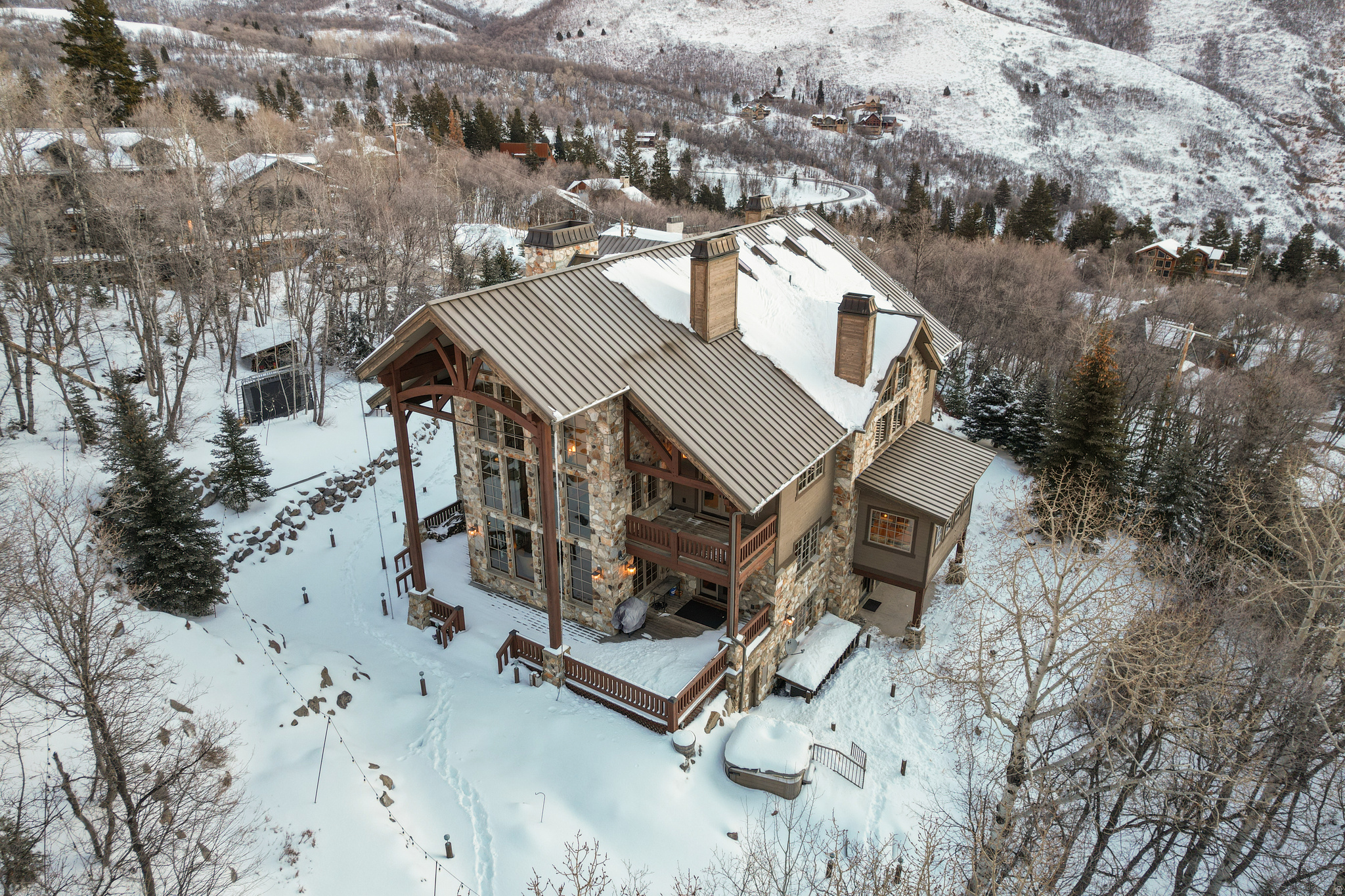 main property photo 8