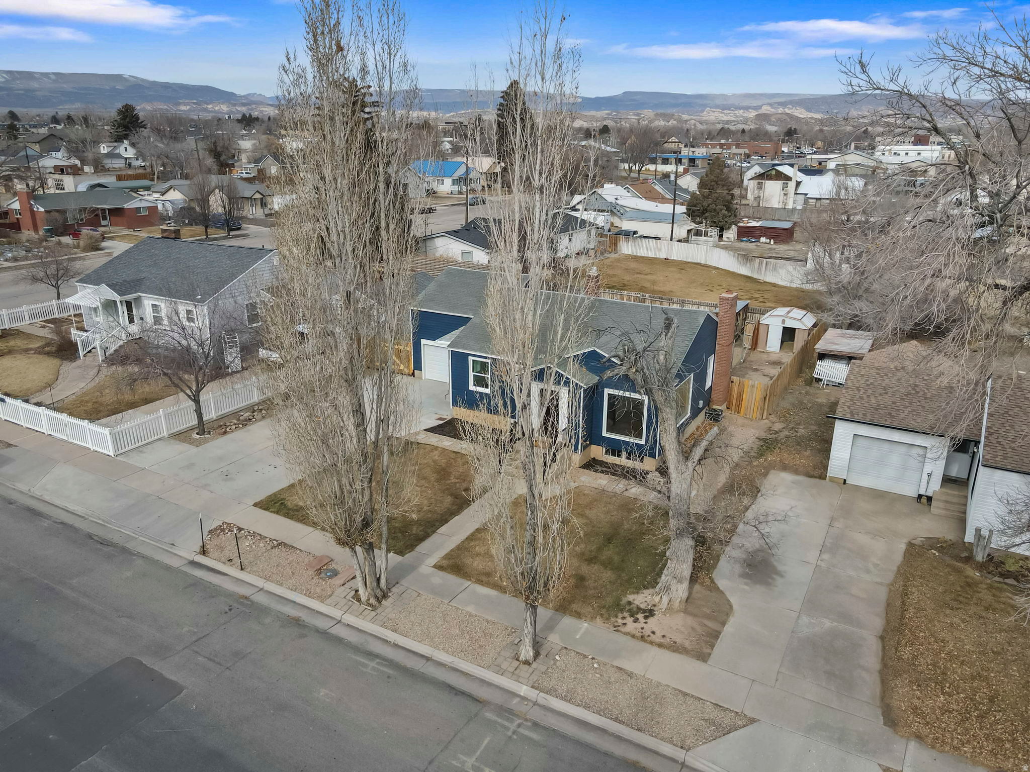 main property photo 30
