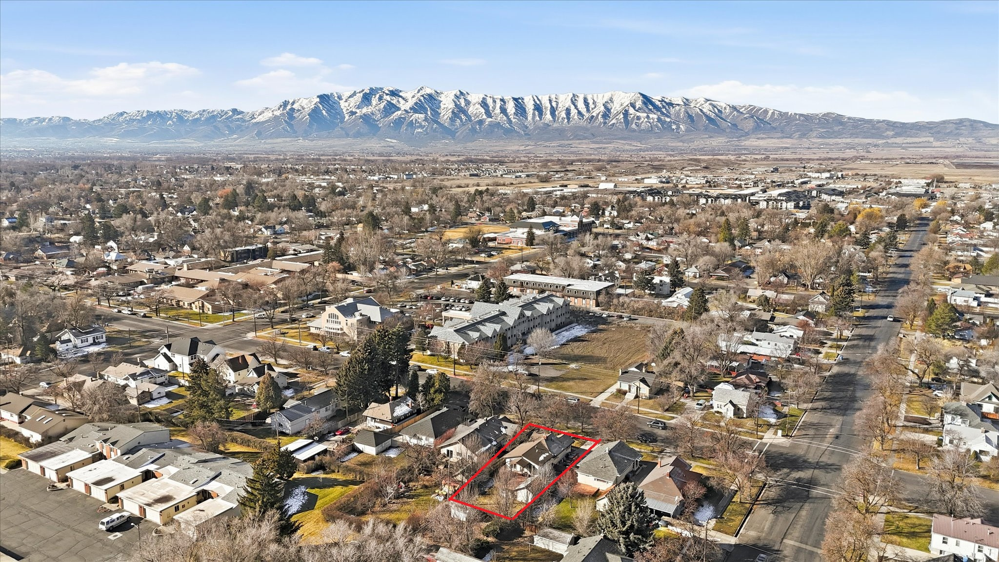 main property photo 25