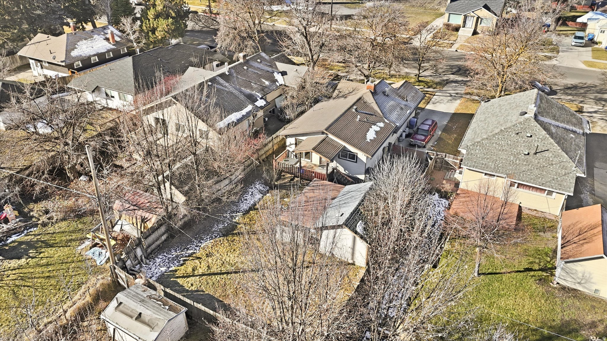 main property photo 27