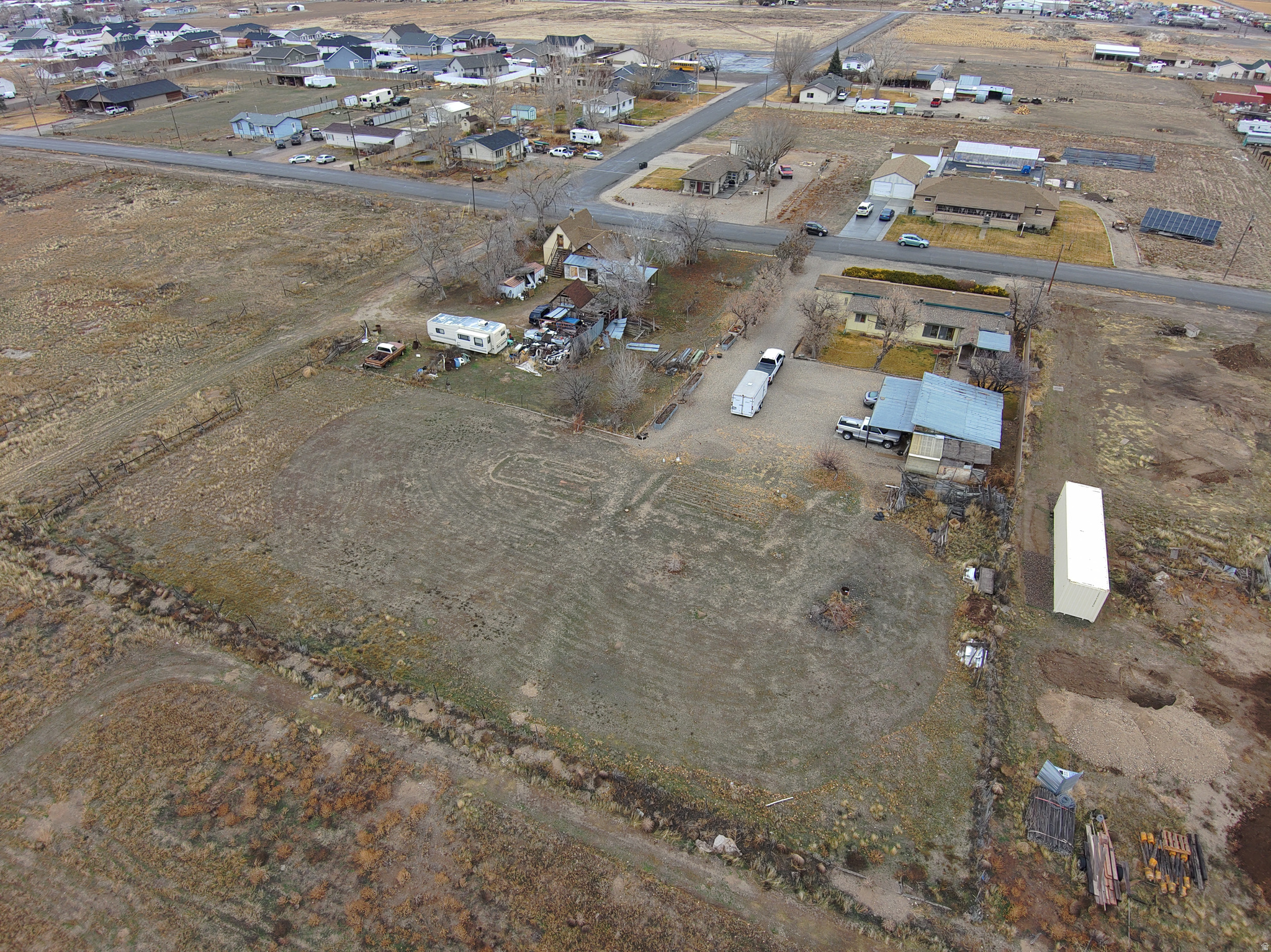 main property photo 40