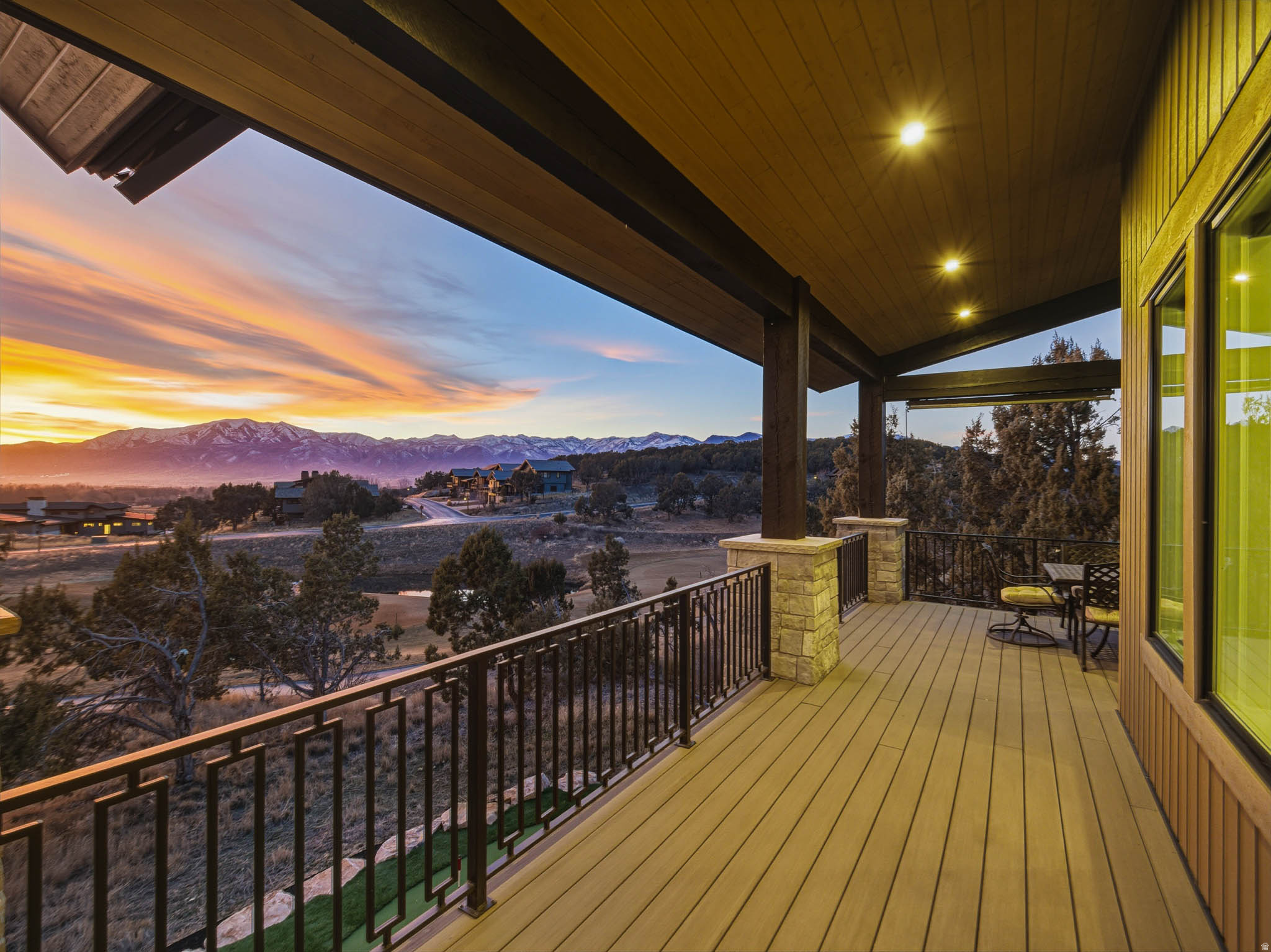 main property photo 14