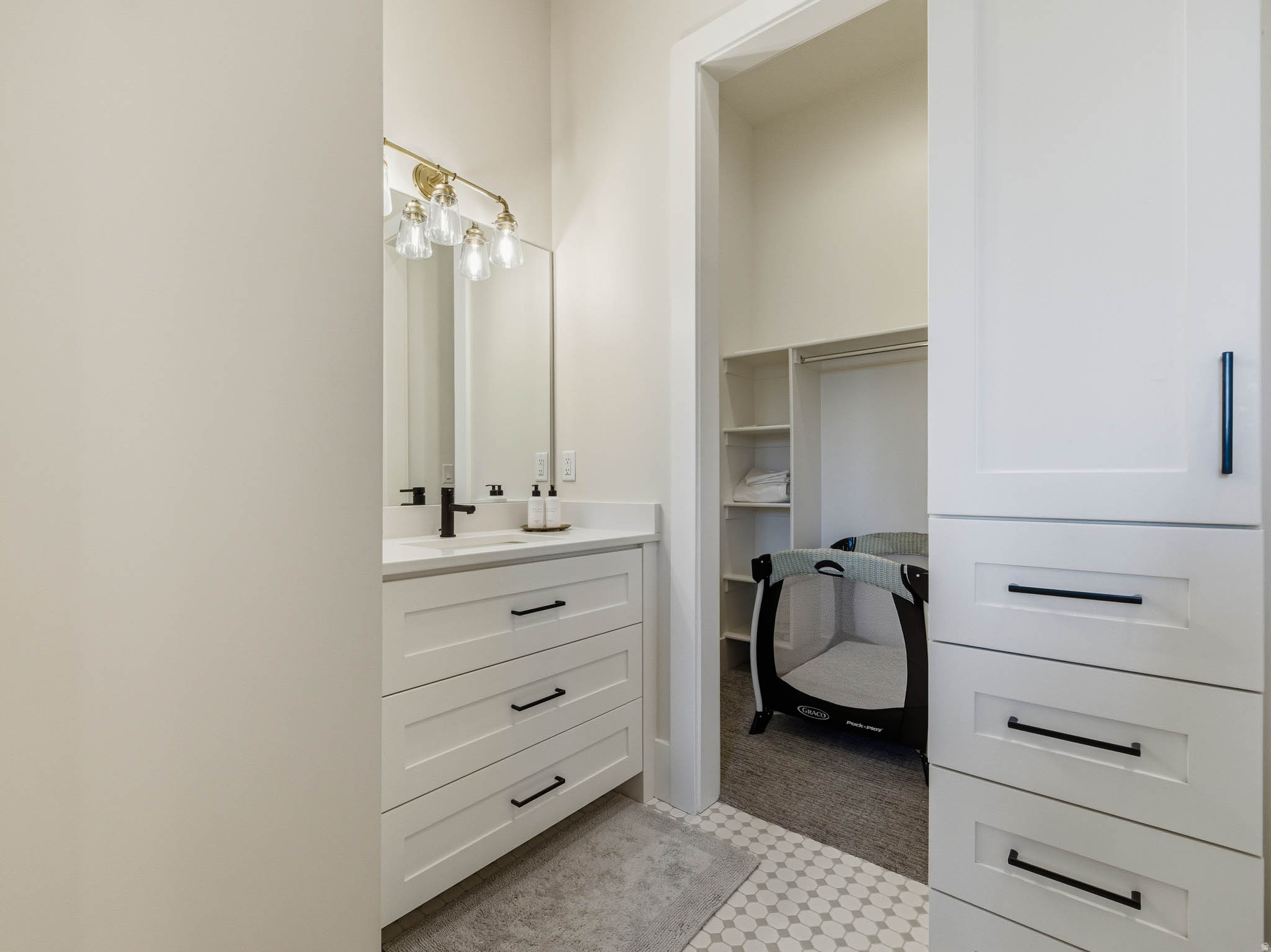 main property photo 88