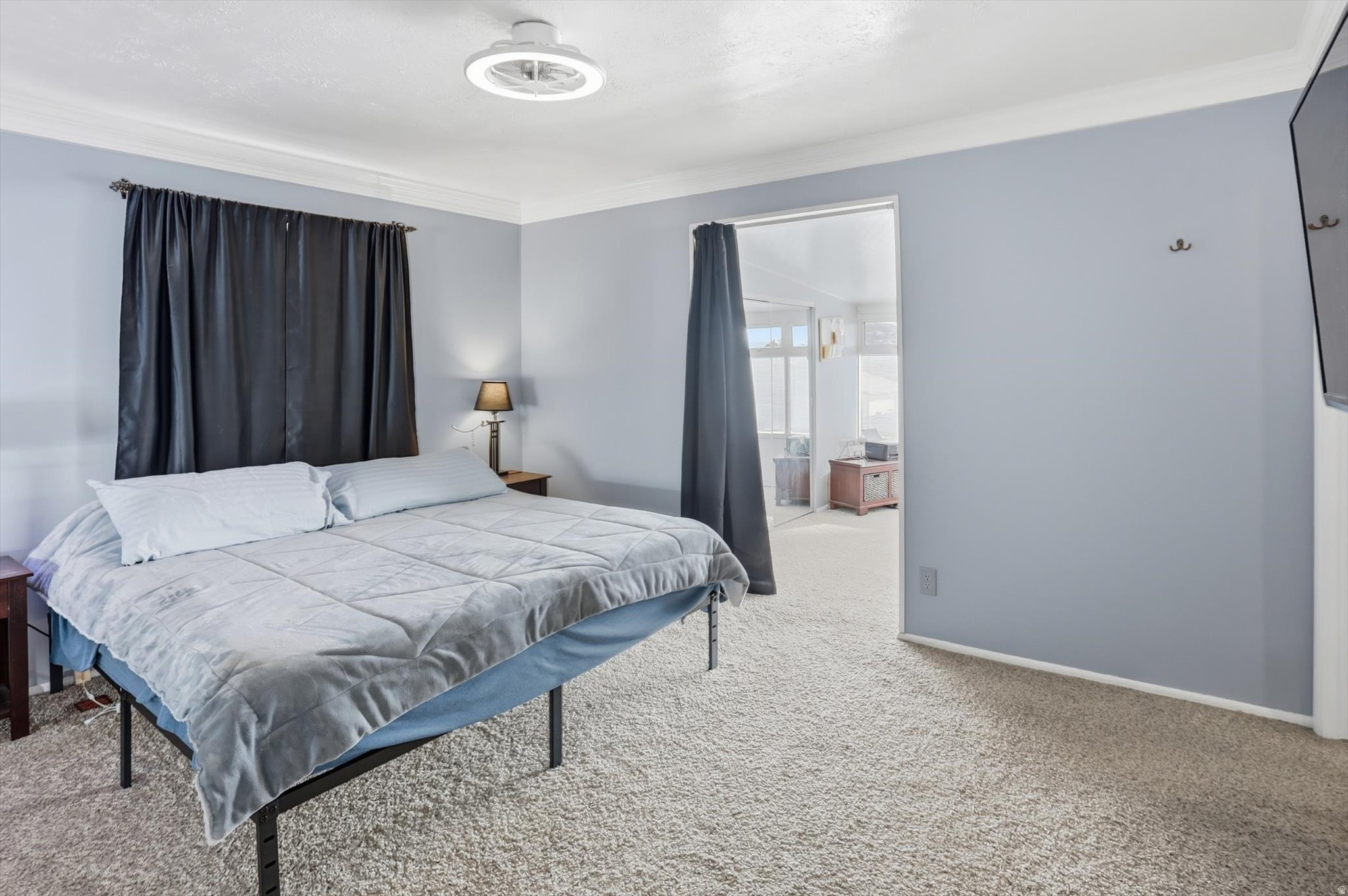 main property photo 23