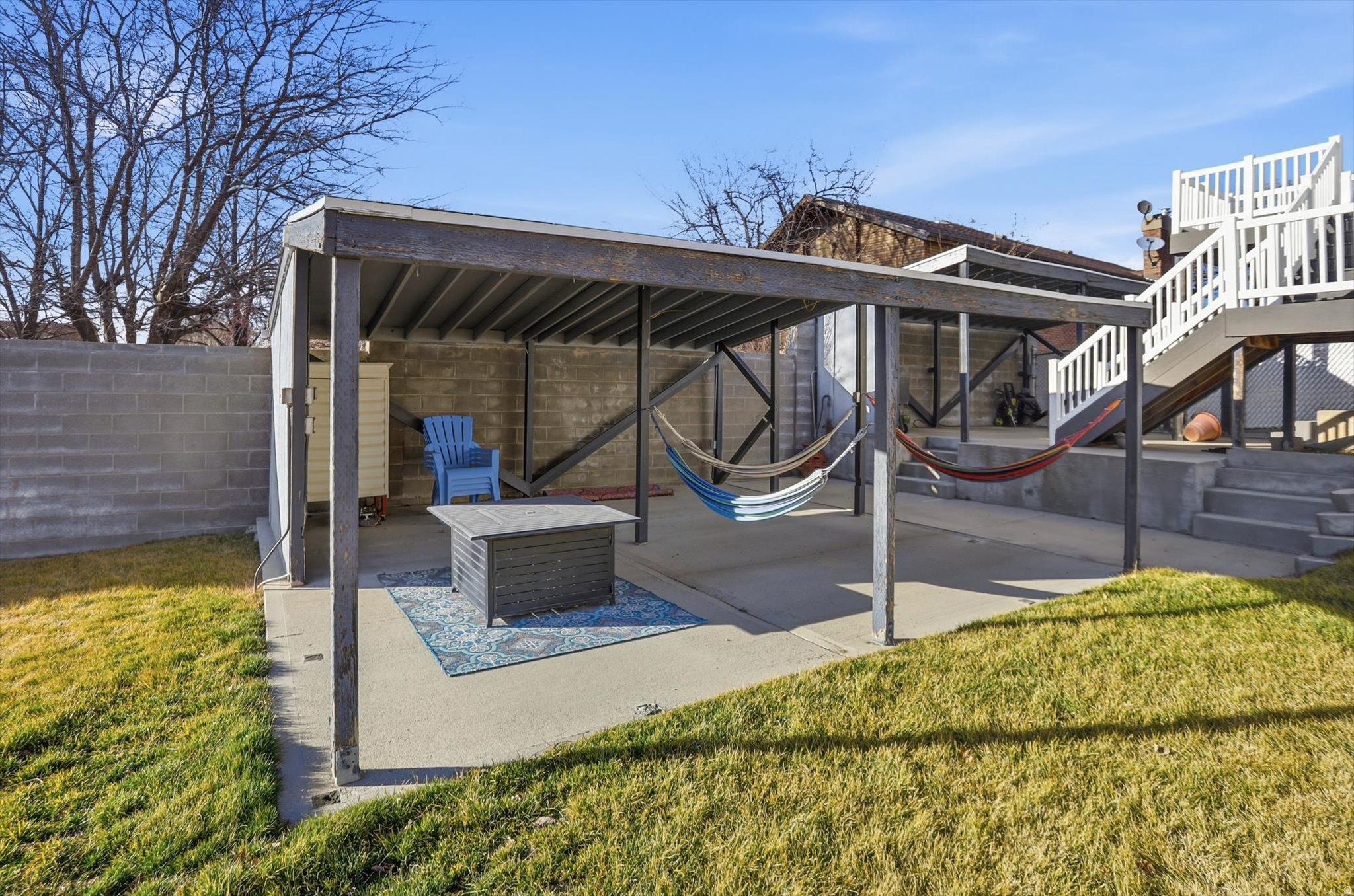 main property photo 44