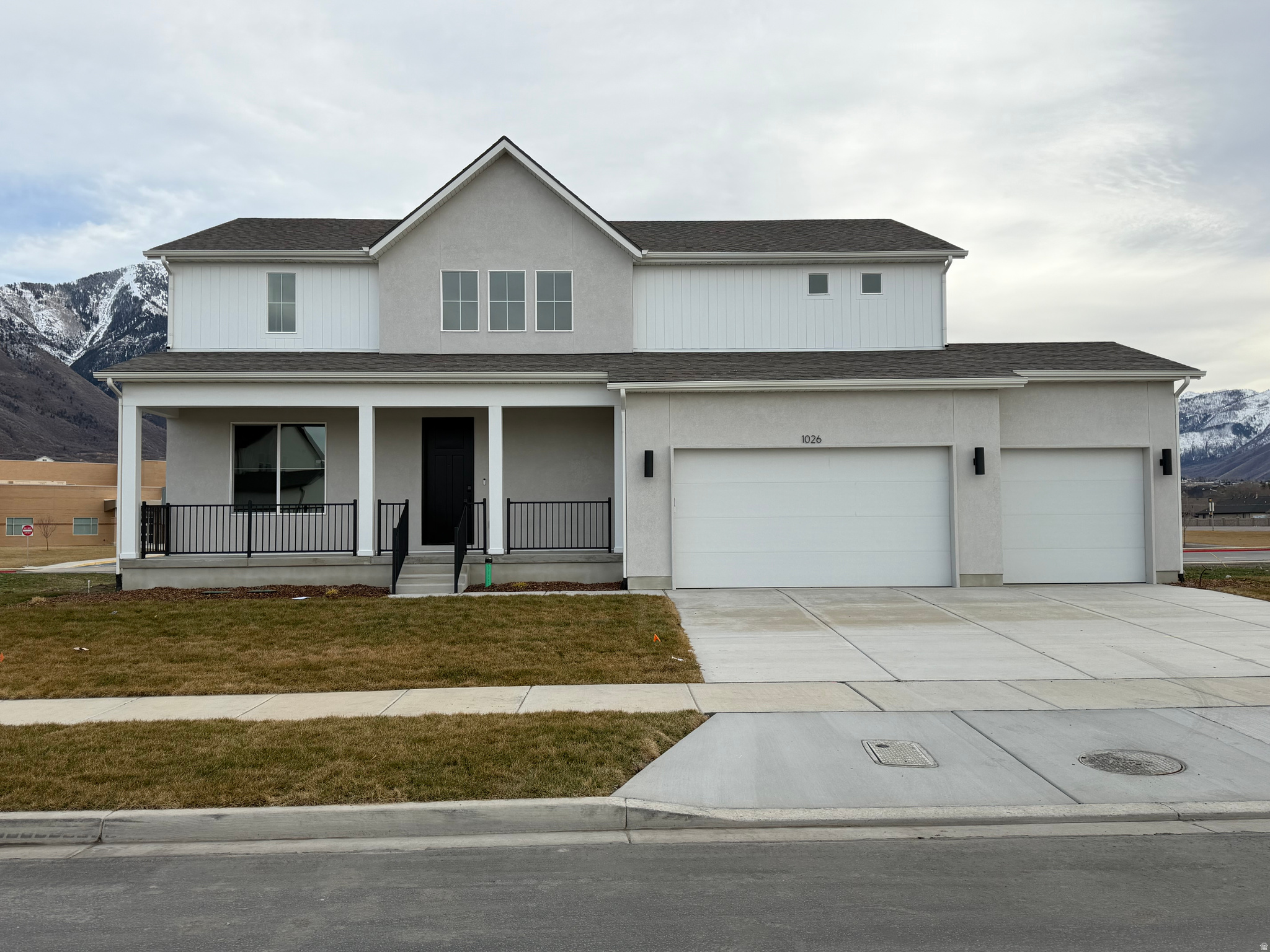 main property photo 2