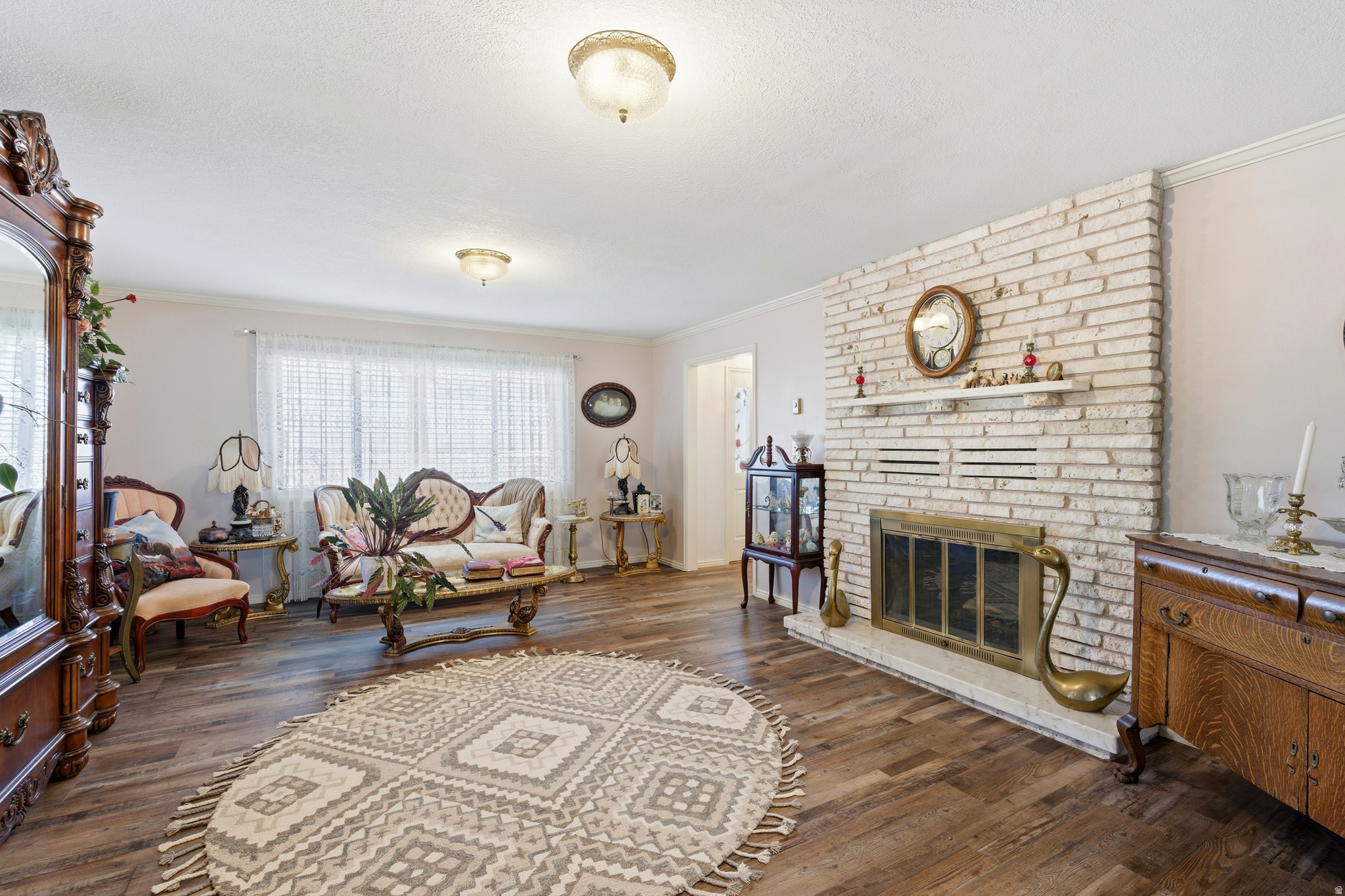 main property photo 11