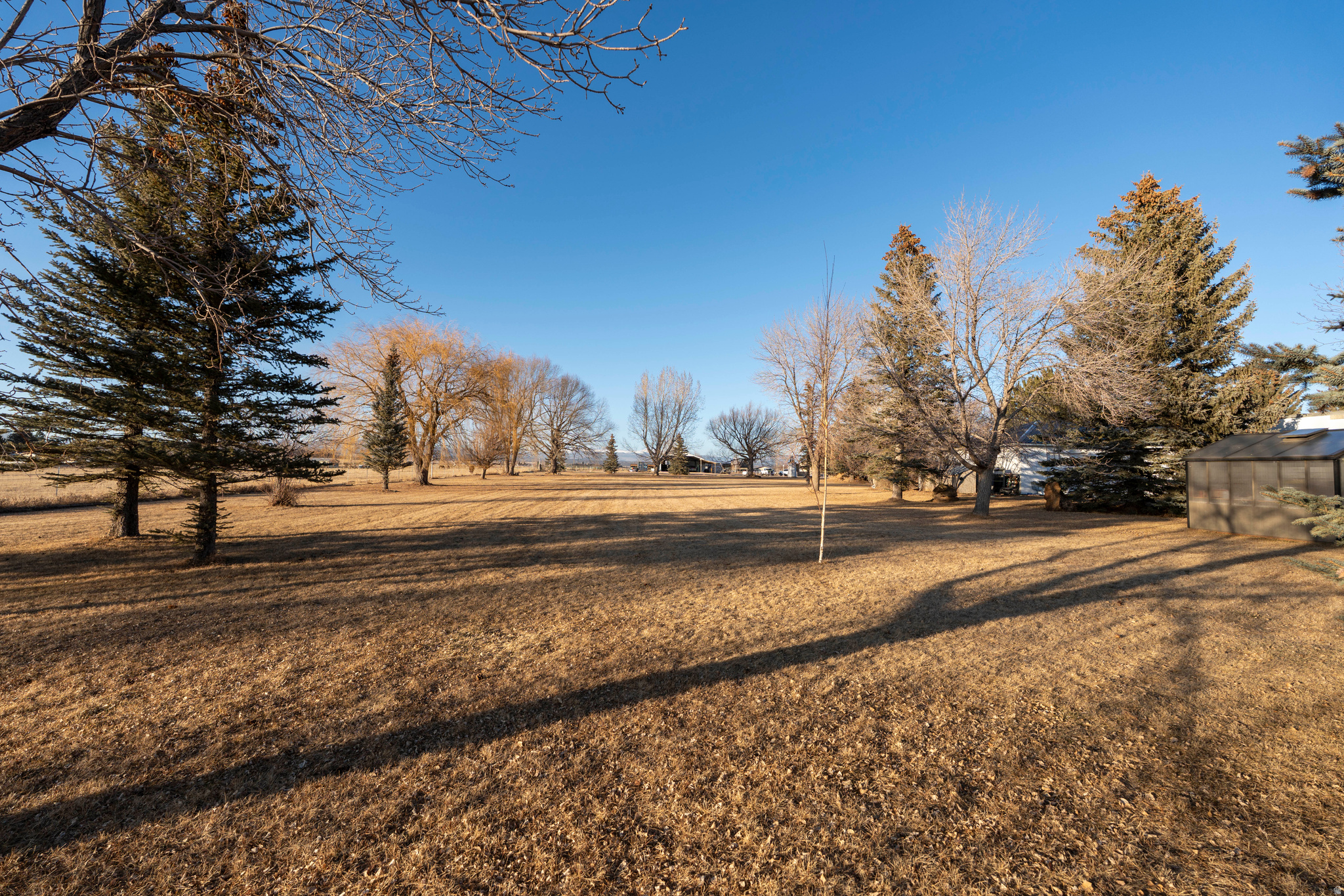 main property photo 50