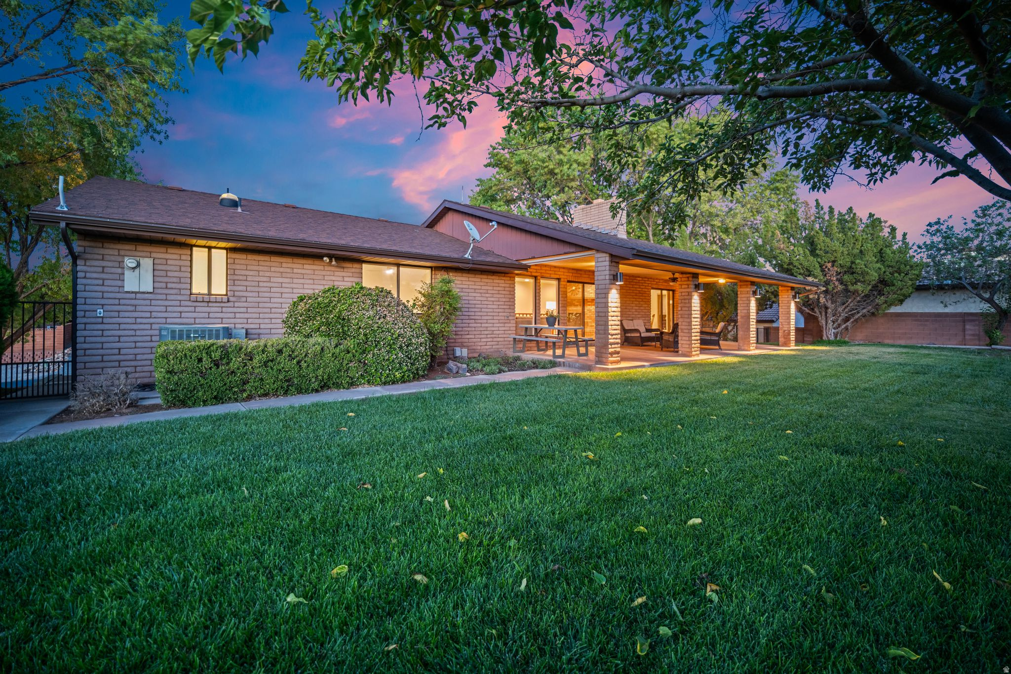 main property photo 5