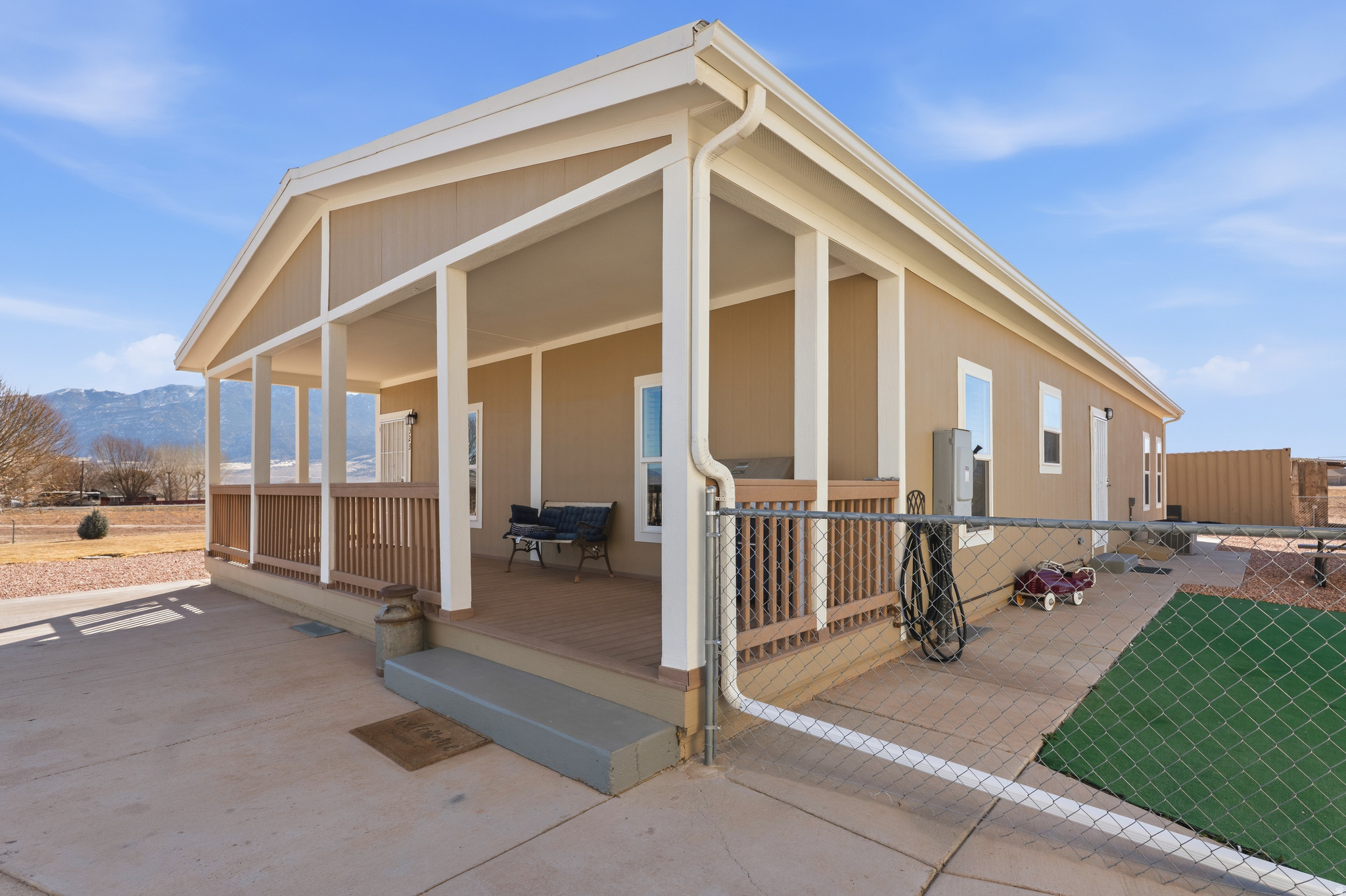 main property photo 2