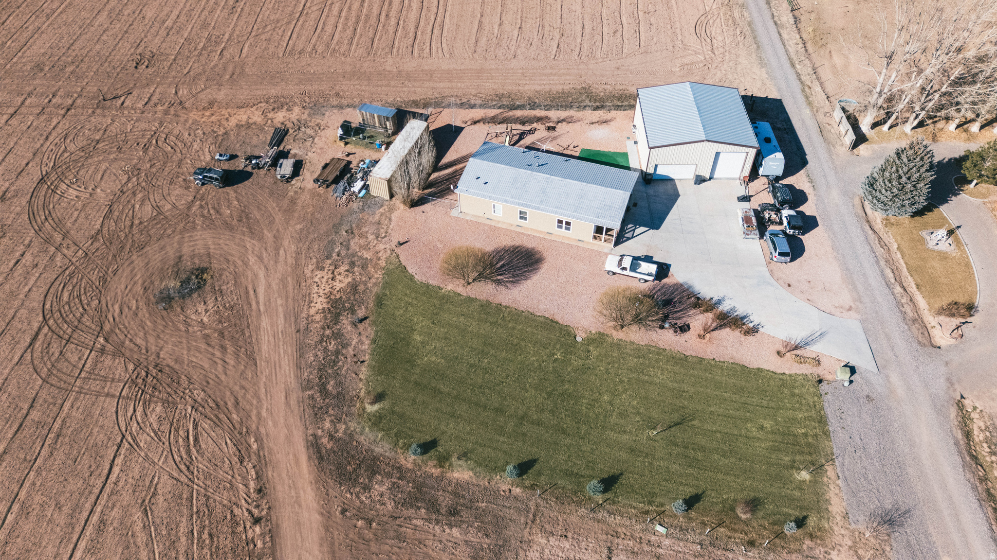 main property photo 9