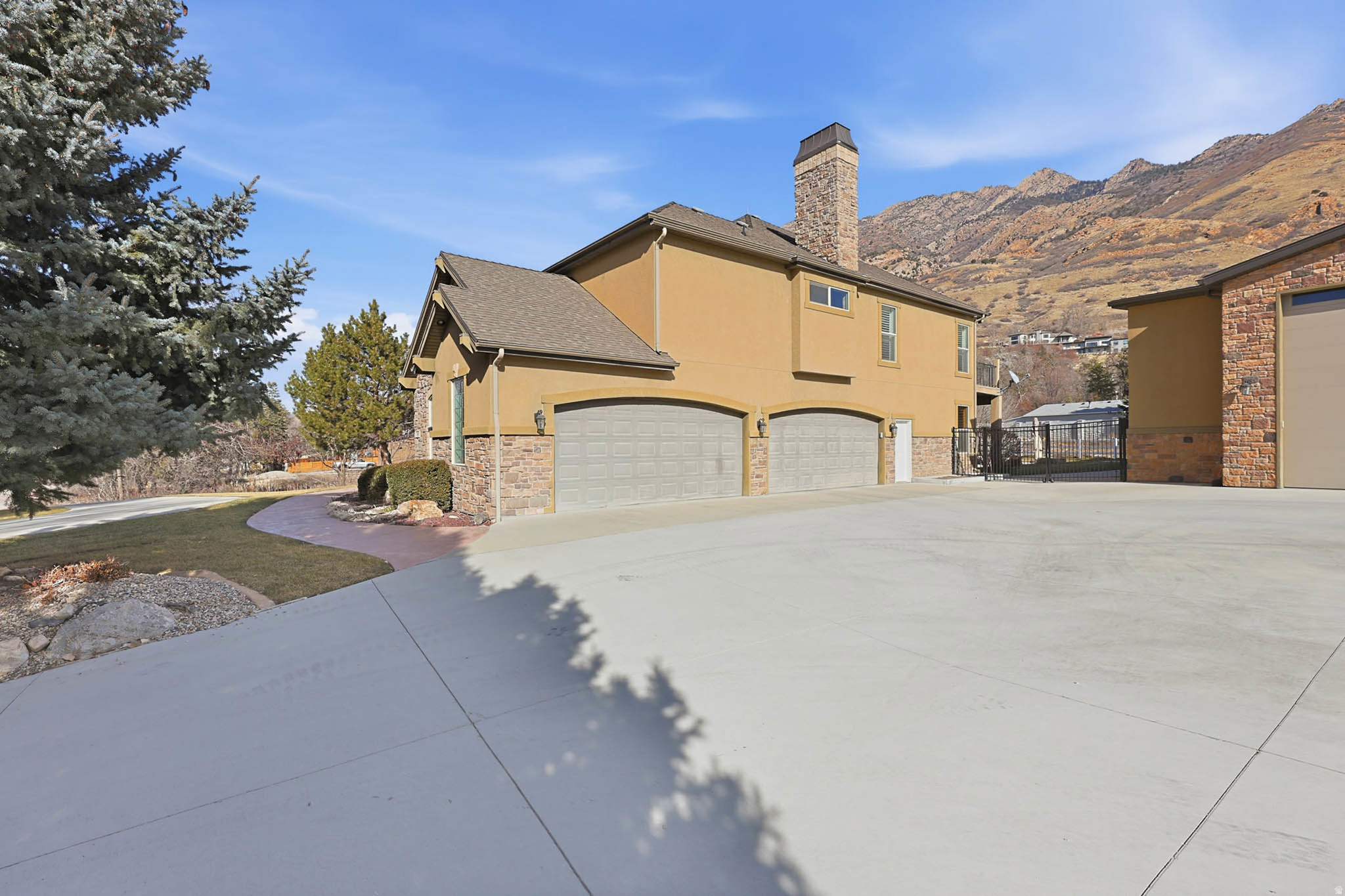 main property photo 104