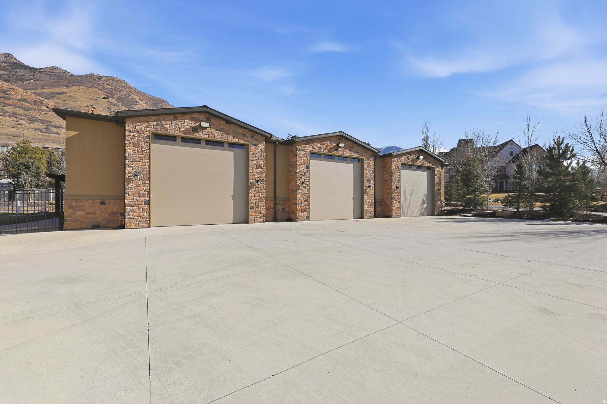 main property photo 105