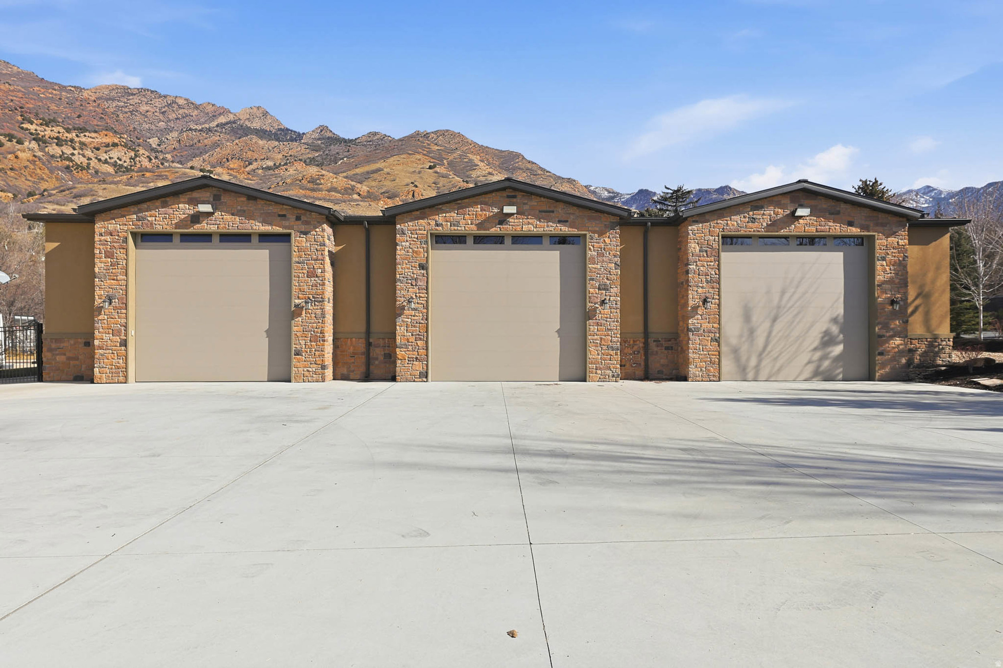 main property photo 106