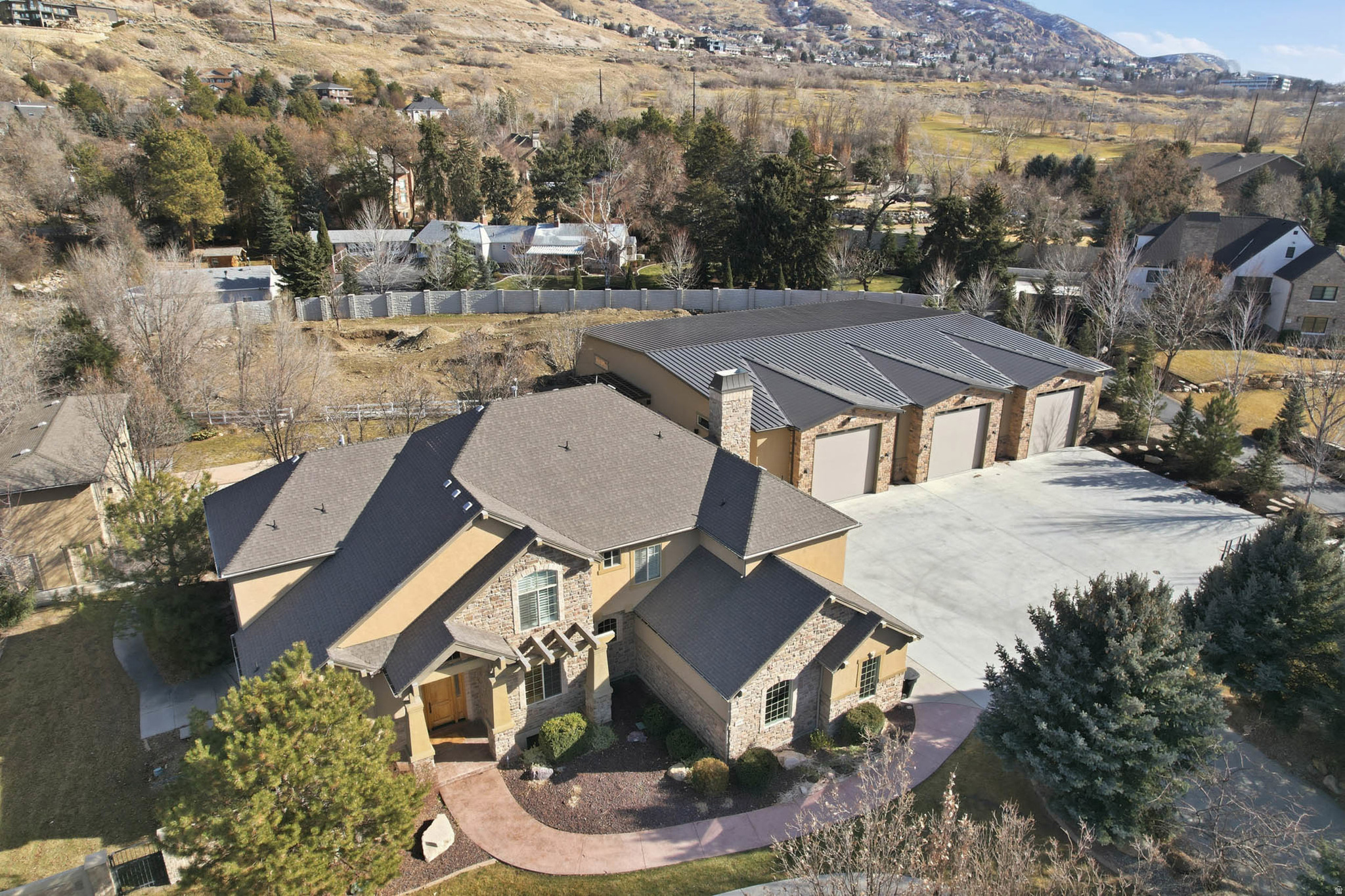 main property photo 124