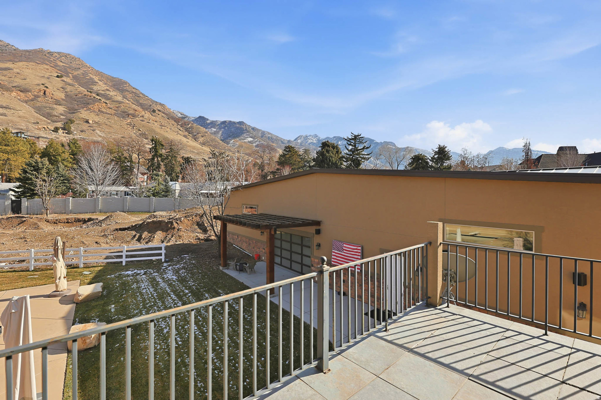 main property photo 79