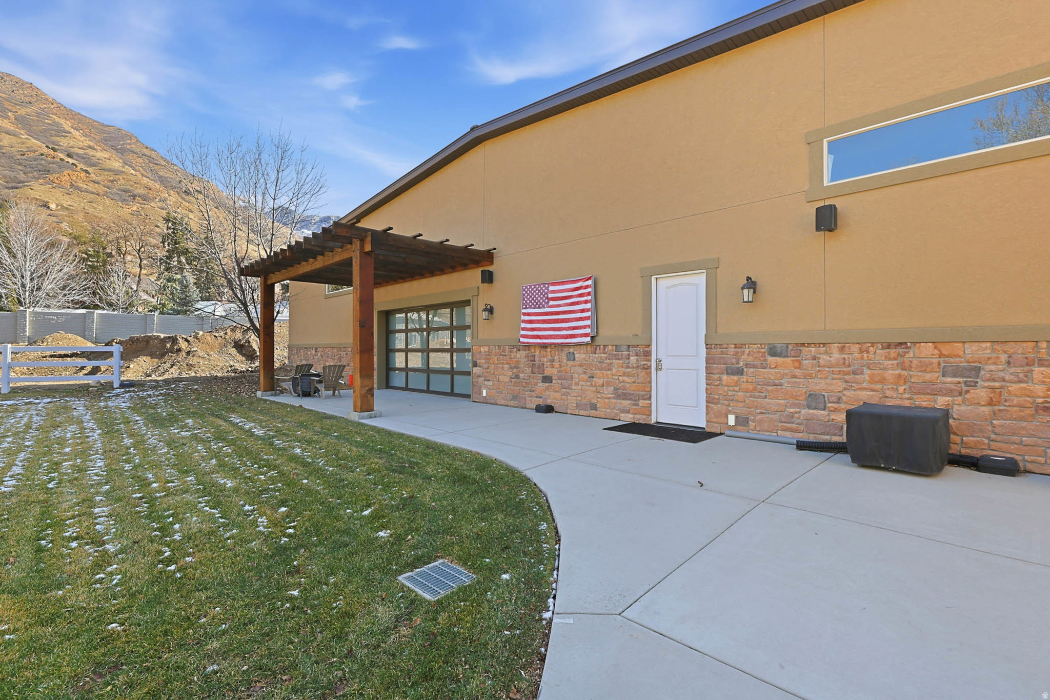 main property photo 86