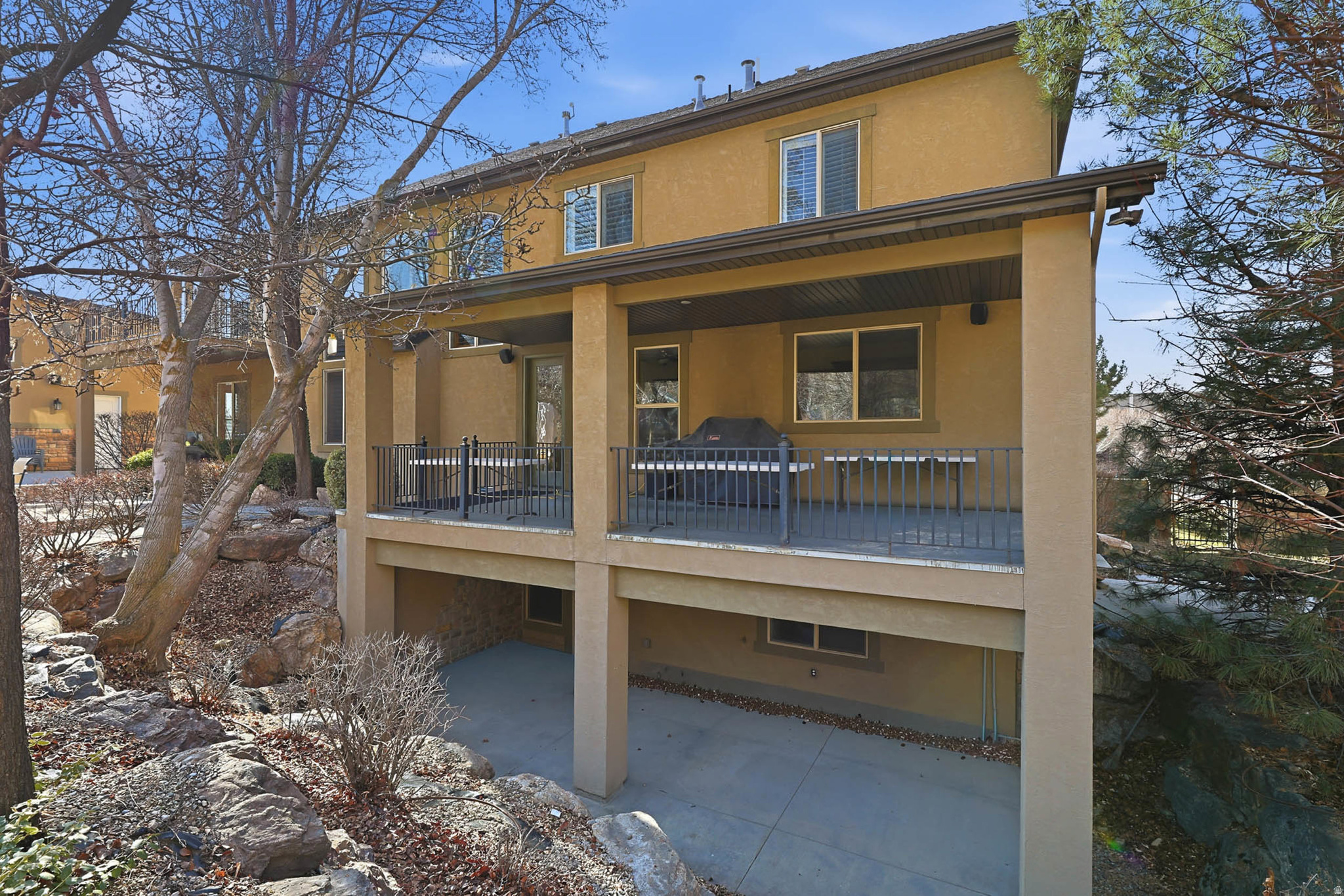 main property photo 89