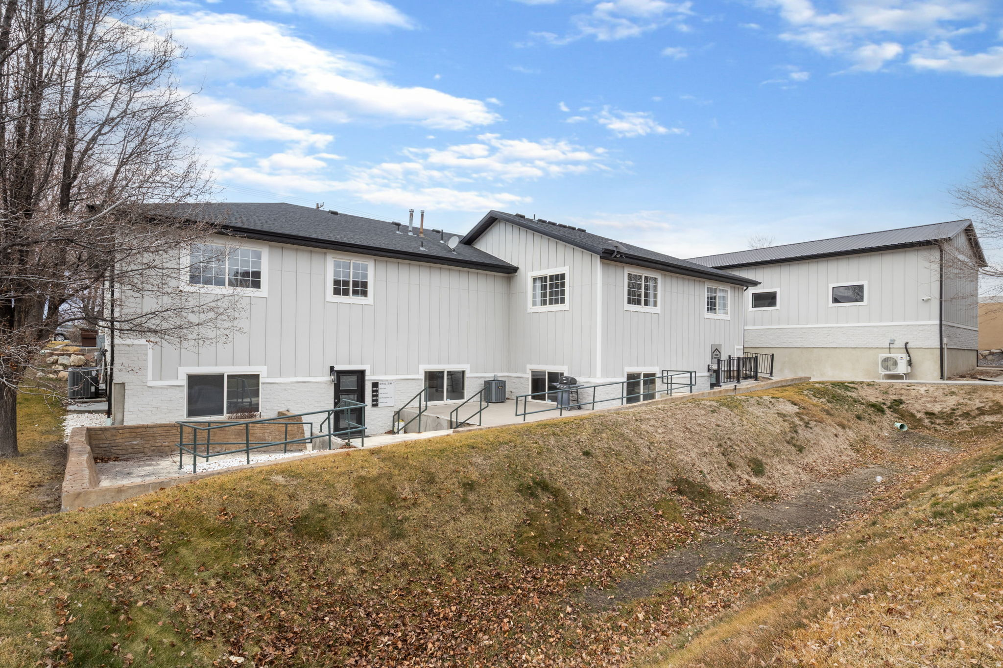 main property photo 36