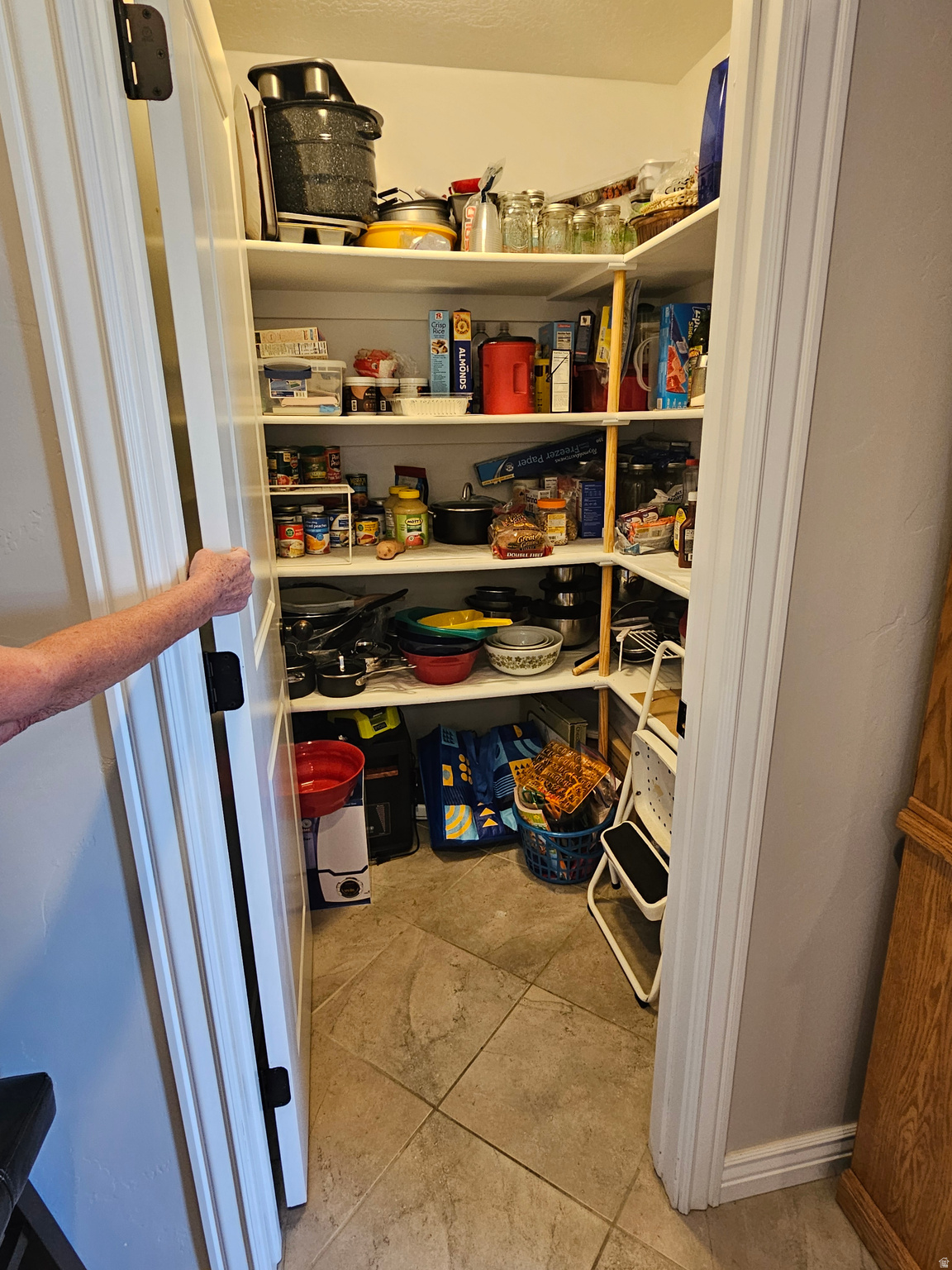 main property photo 7
