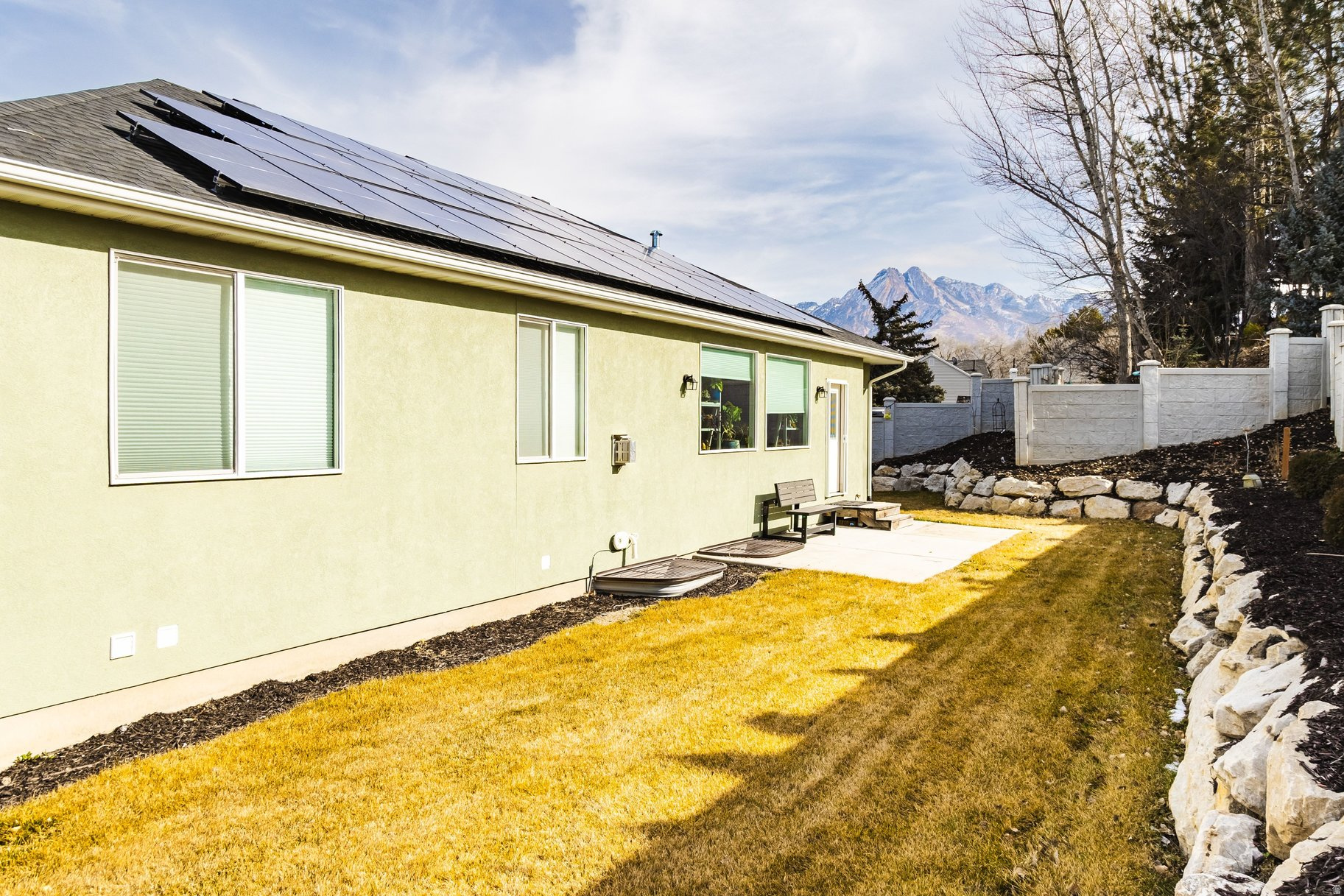 main property photo 14