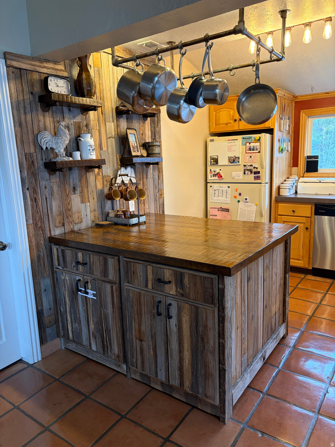 main property photo 8
