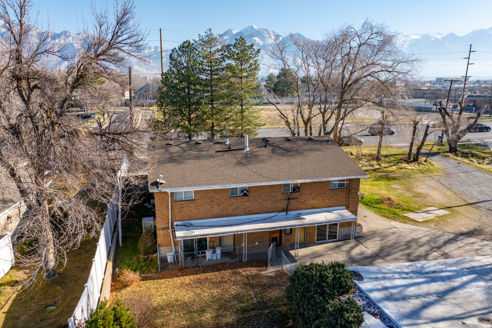 main property photo 18