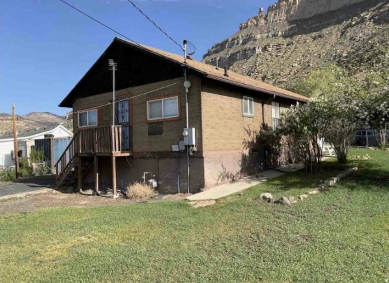 main property photo 25