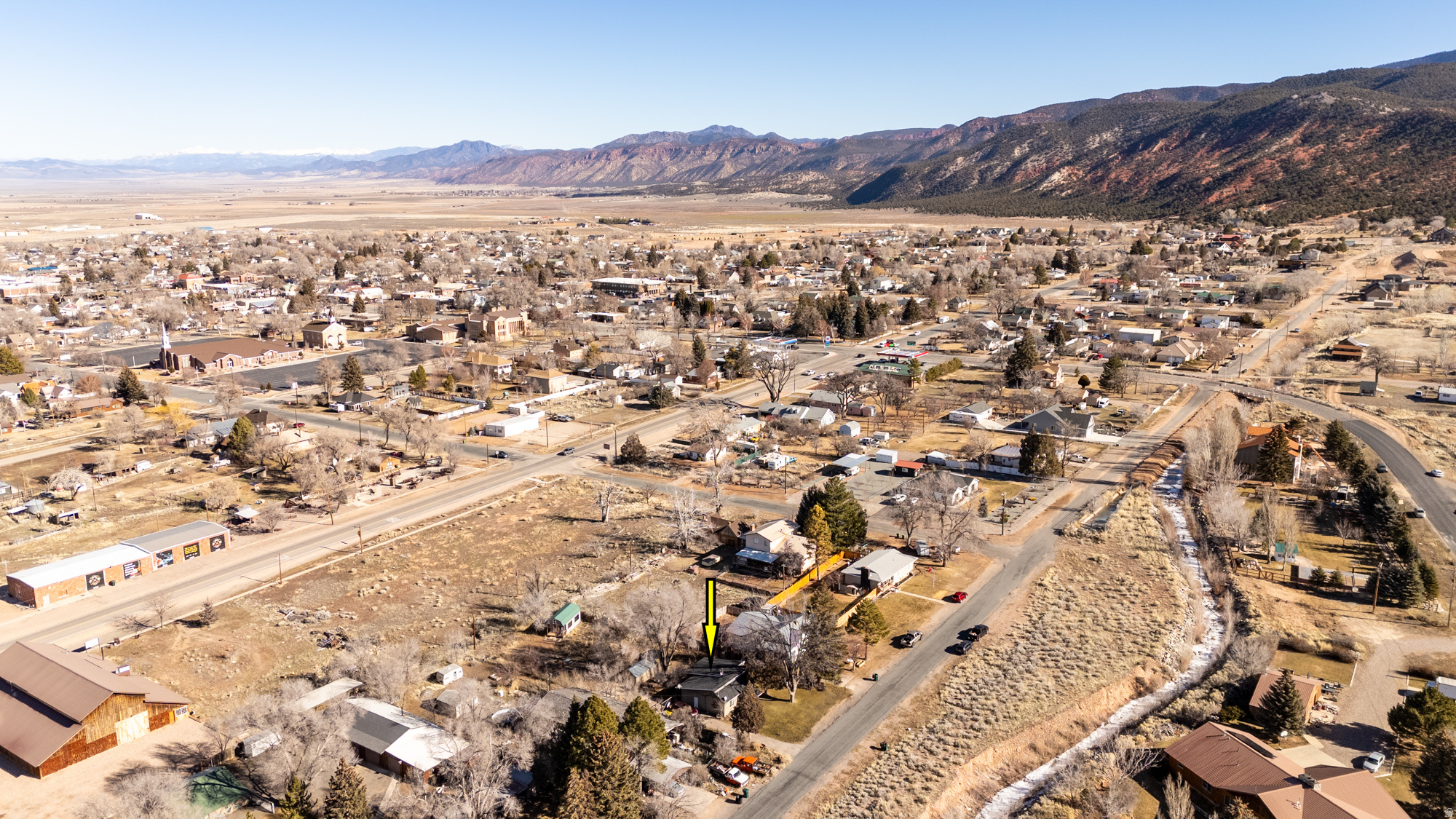 main property photo 41